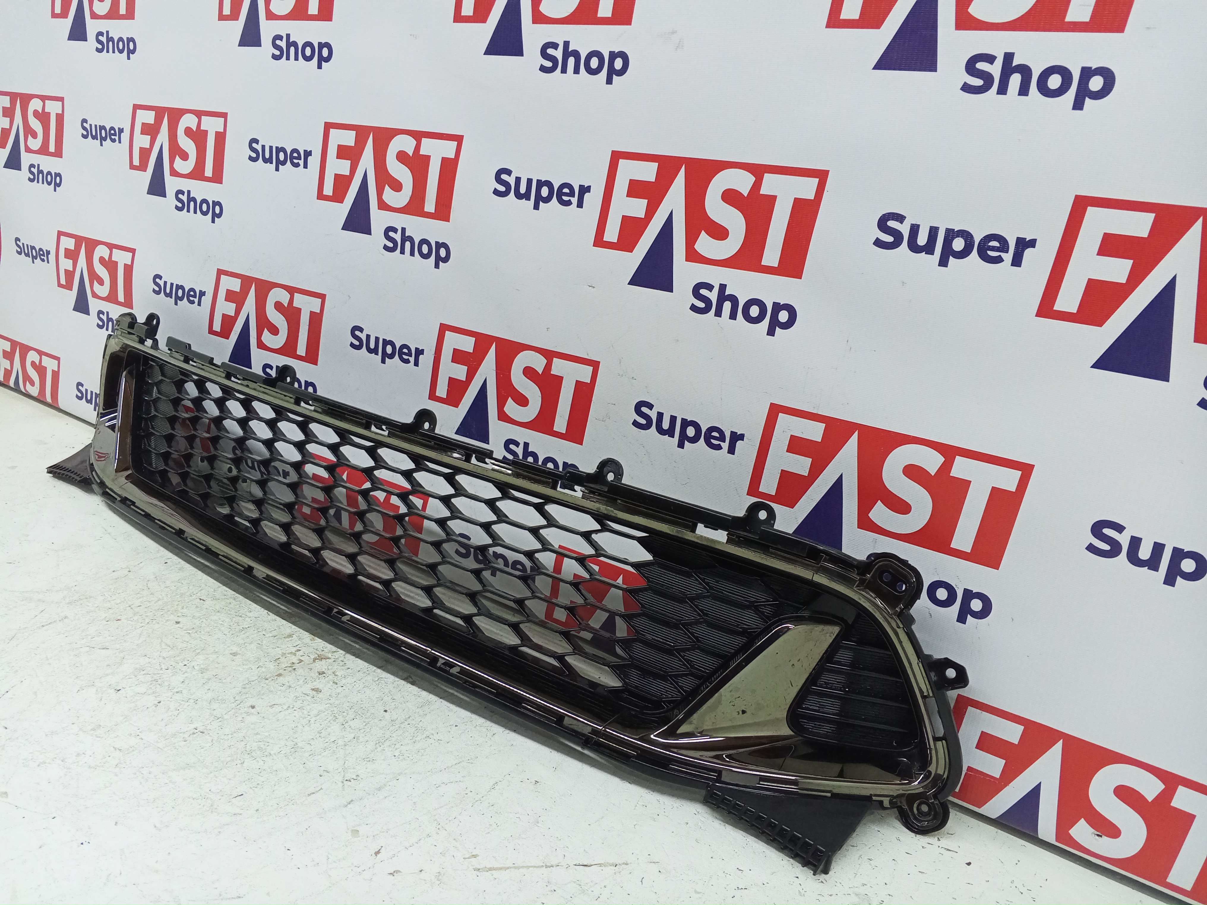 Kia Stinger GT нижняя решетка в передний бампер