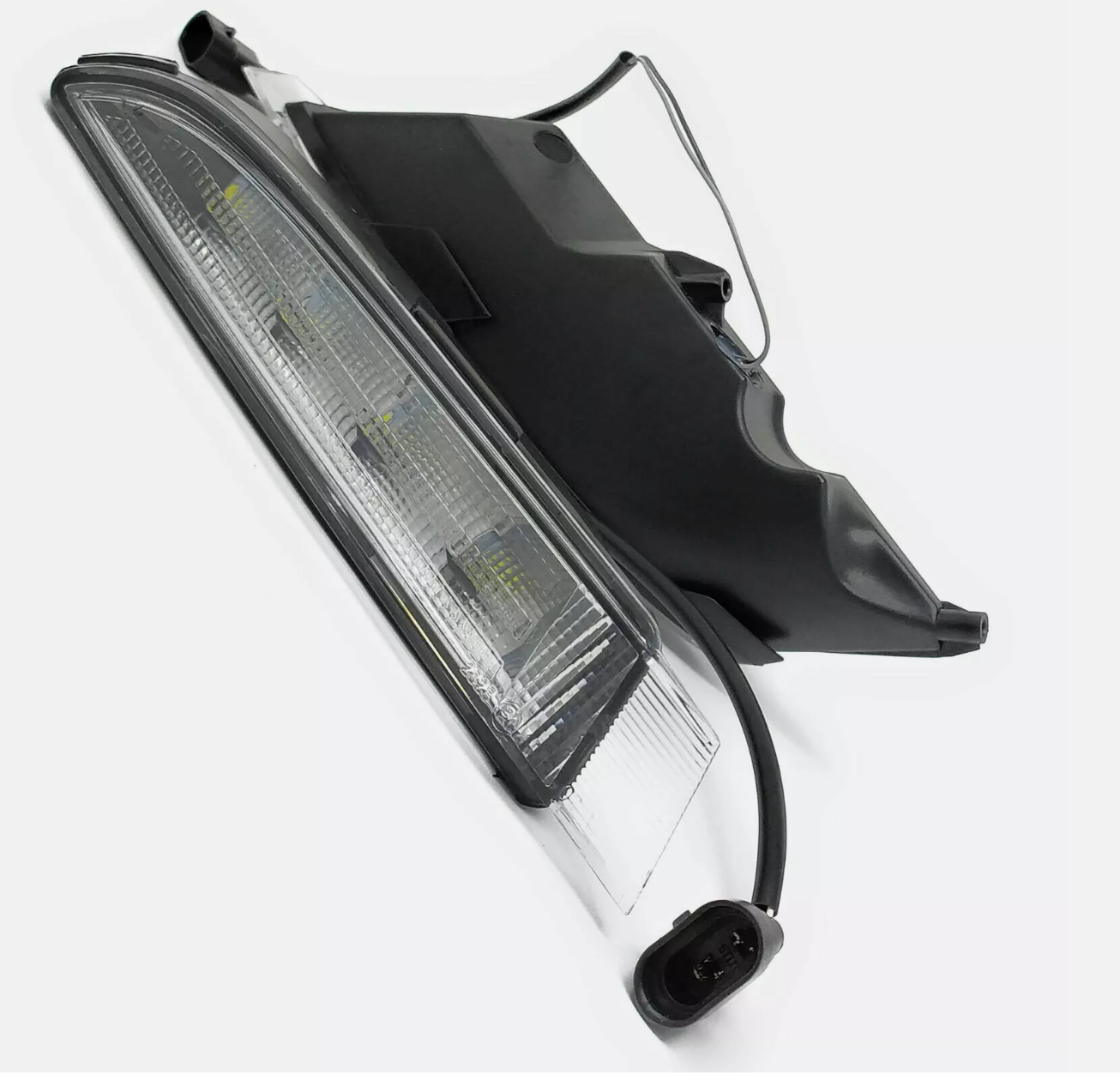 Volkswagen Golf 6 2008-2012 комплект дхо LED птф