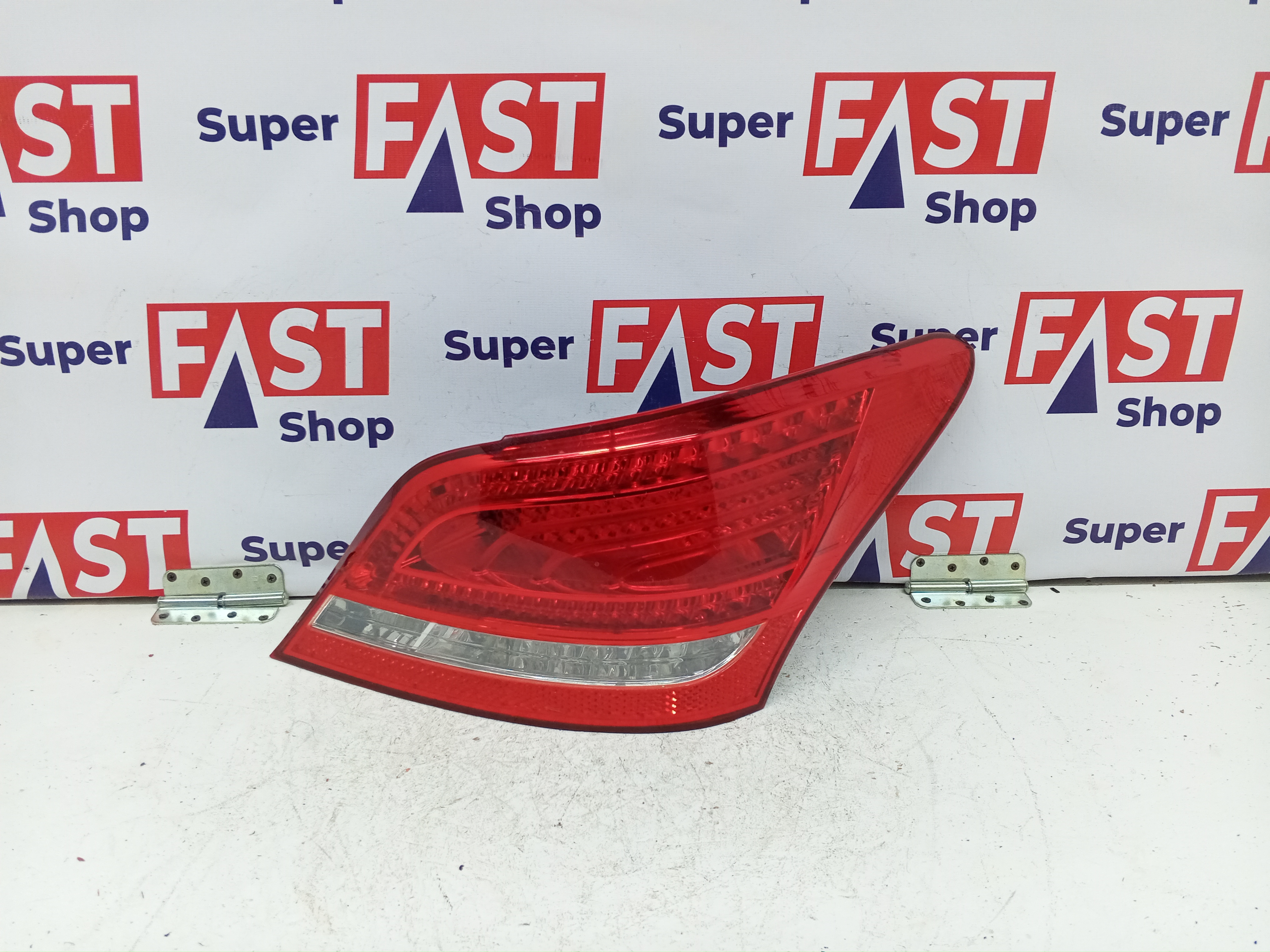 Hyundai Equus дорест фонарь правый задний LED