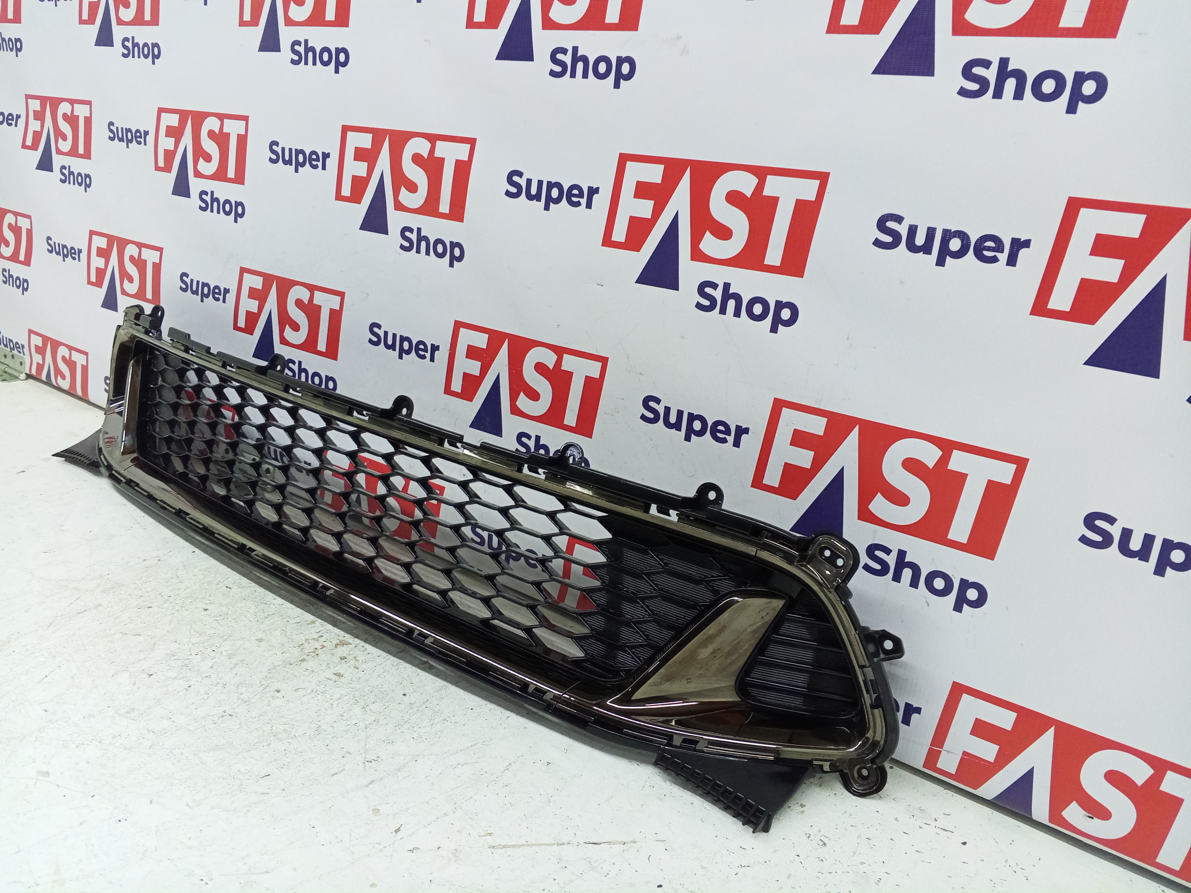 Kia Stinger GT нижняя решетка в передний бампер