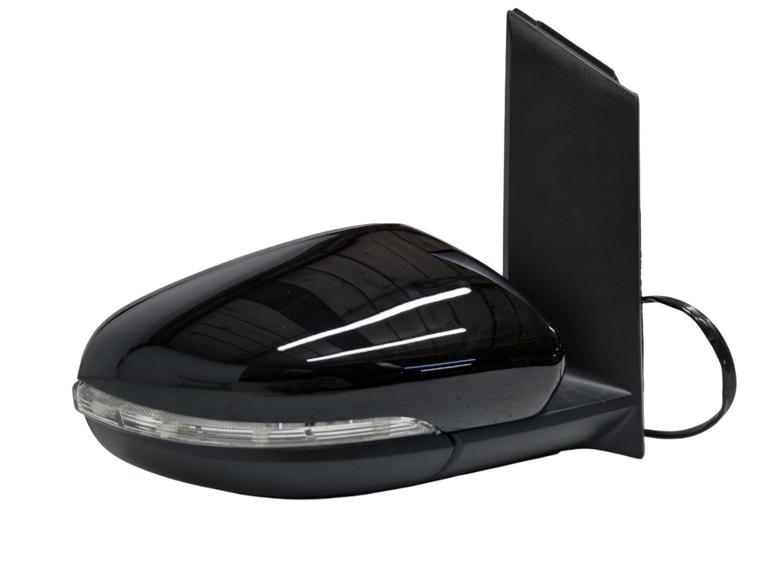 Volkswagen Touran зеркало правое 6 pin