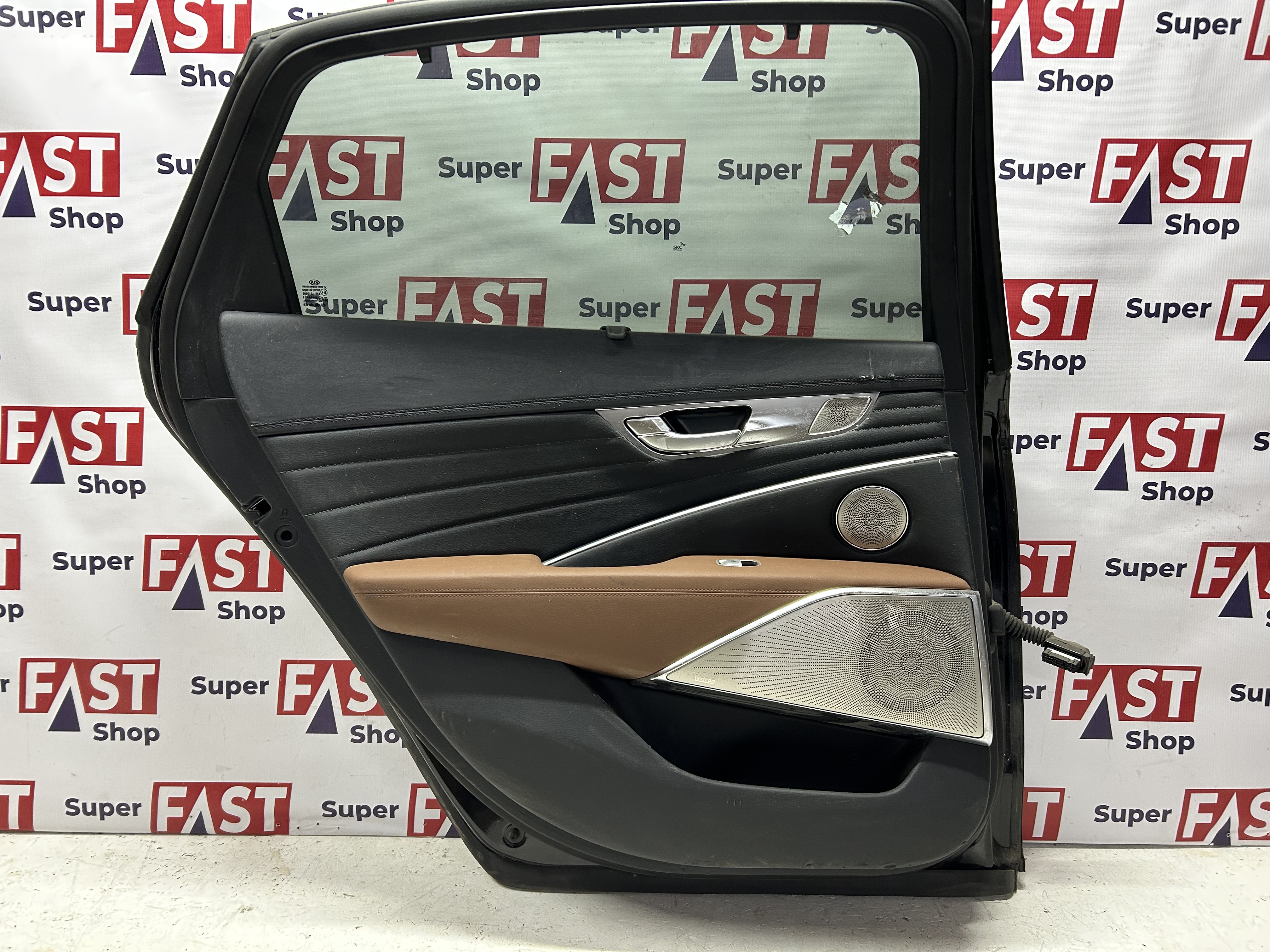 Дверь задняя левая Kia K900 2018-2022