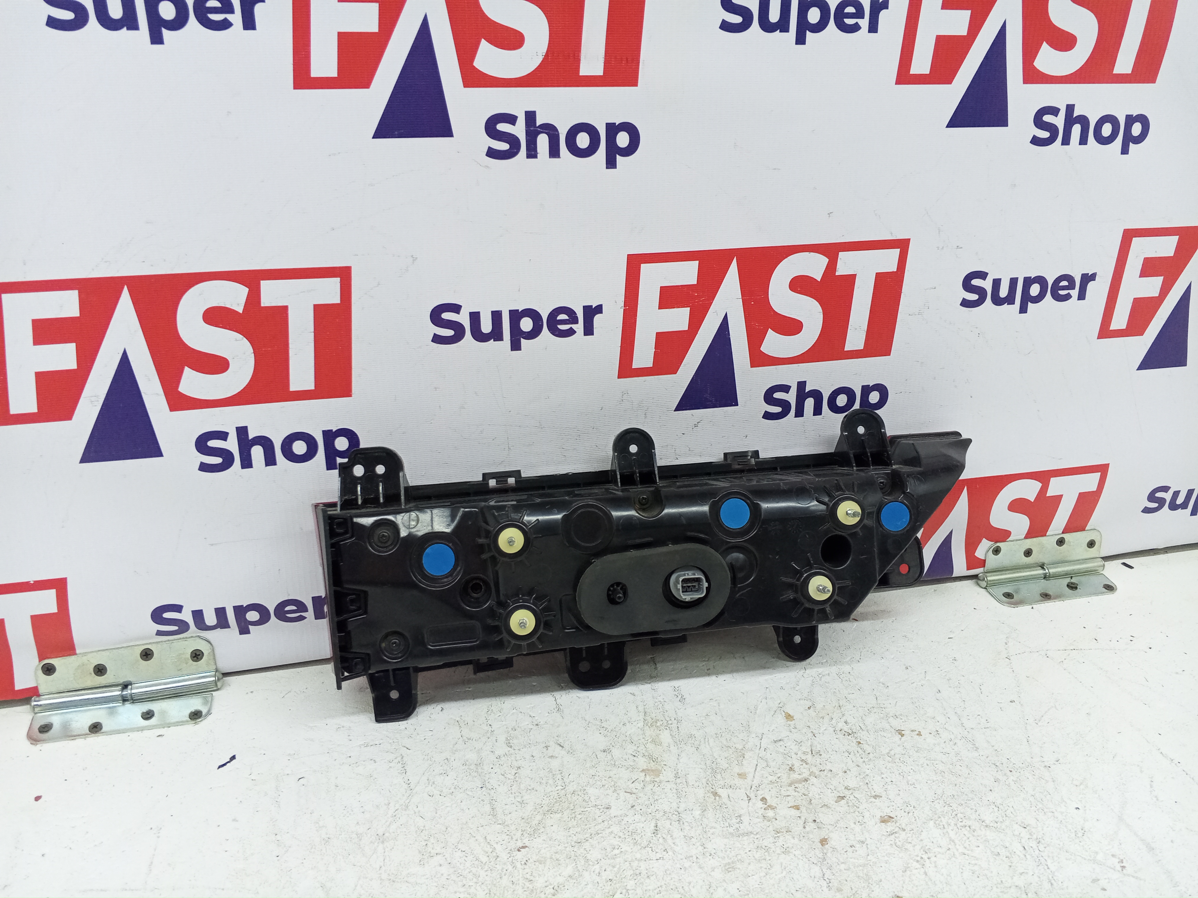 фонарь задний правый в крышку Genesis GV70