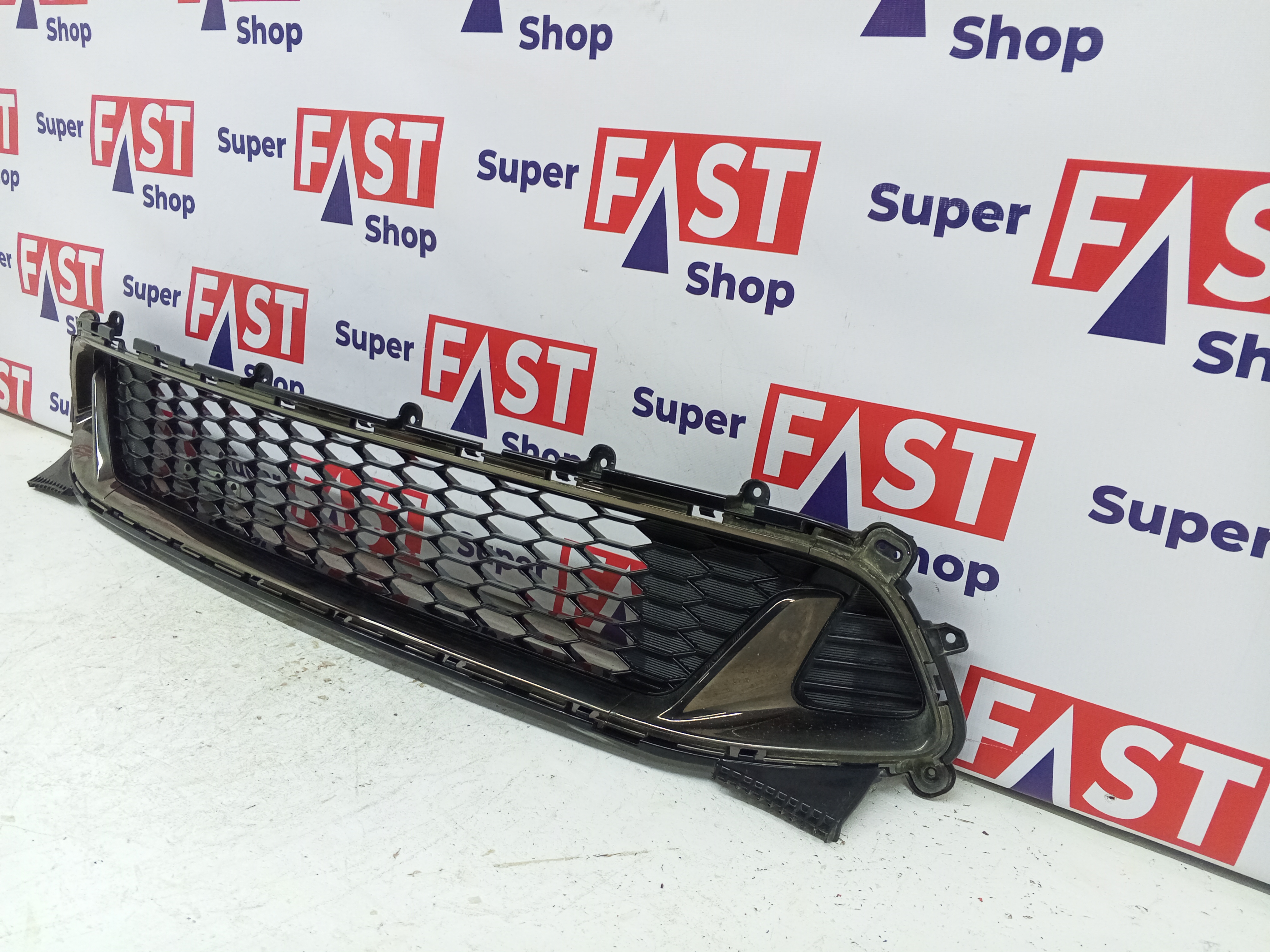 Kia Stinger GT нижняя решетка в передний бампер