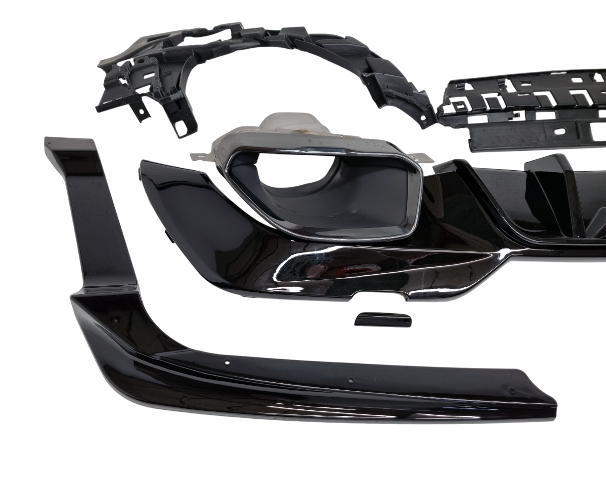 BMW G20 340i диффузор в сборе с насадками