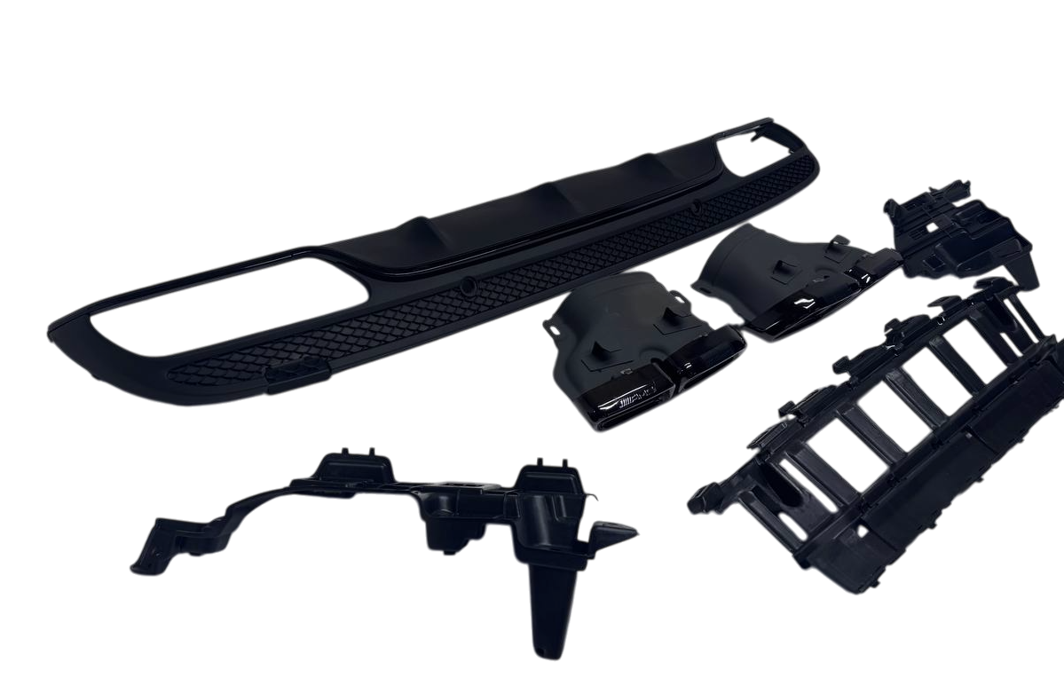 Mercedes W205 дорестайлинг диффузор AMG 63 с черными насадками