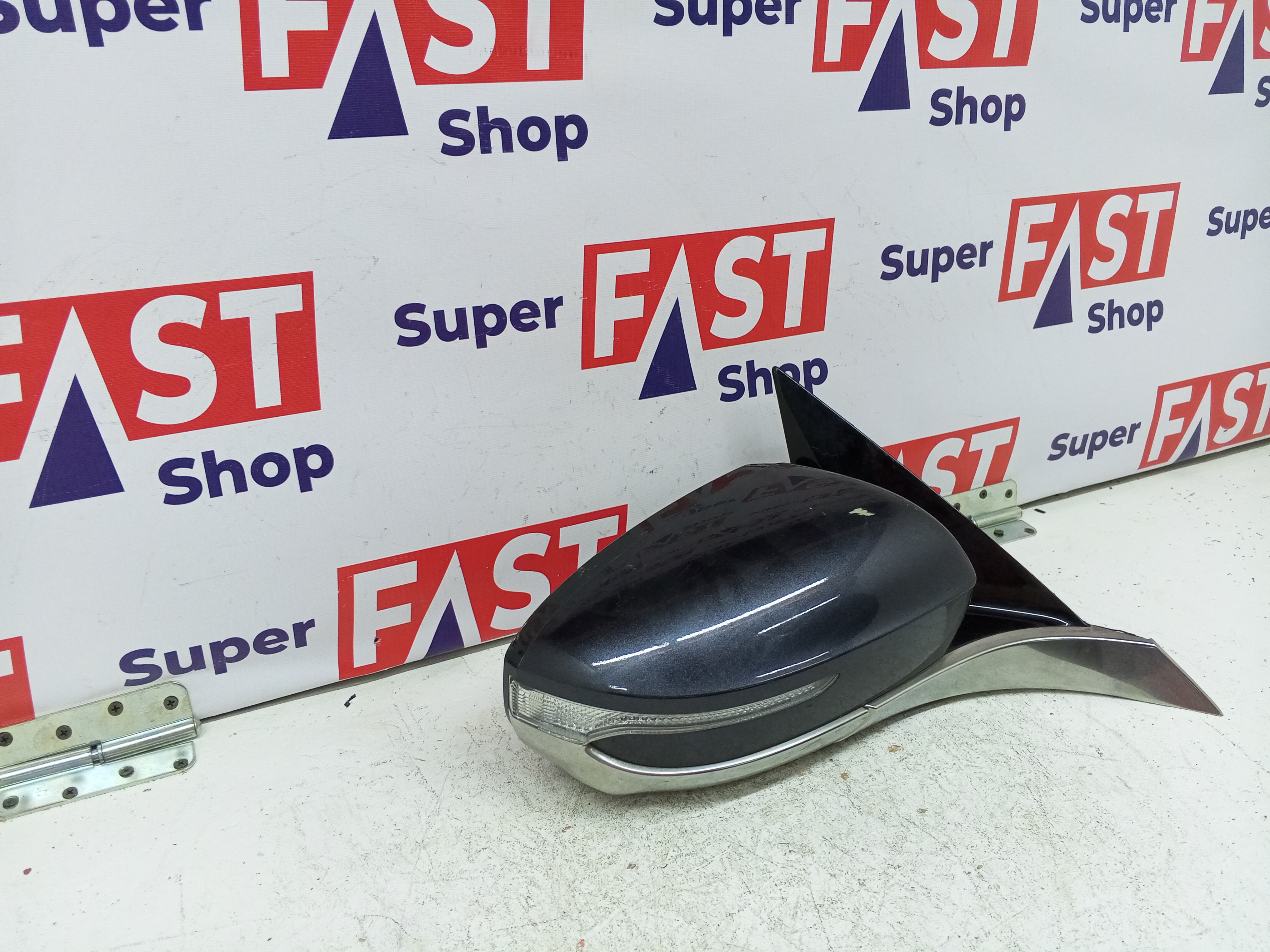 правое зеркало Kia K900 9+1 пин