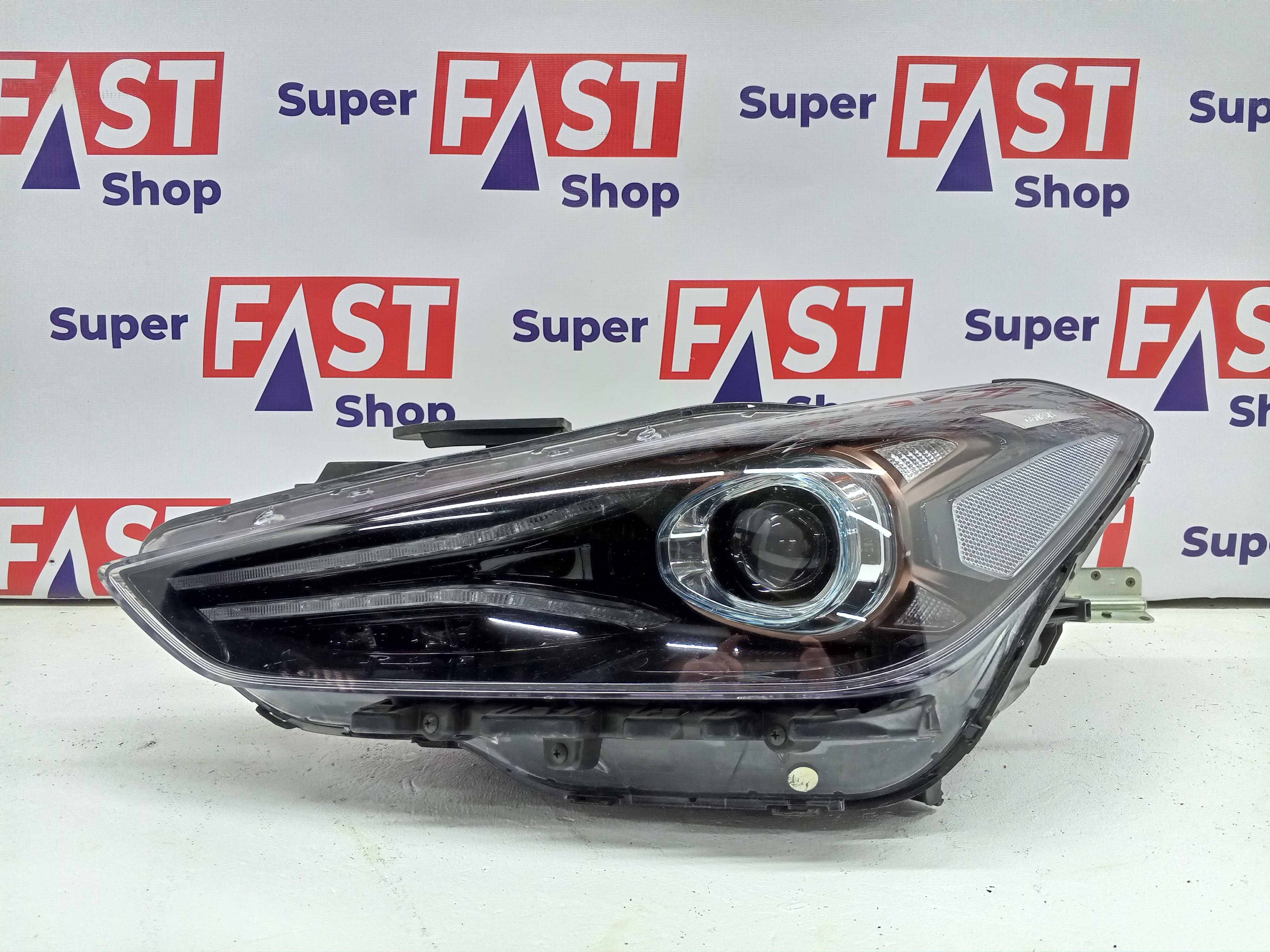 левая фара Genesis G70 2017-2021 Full Led