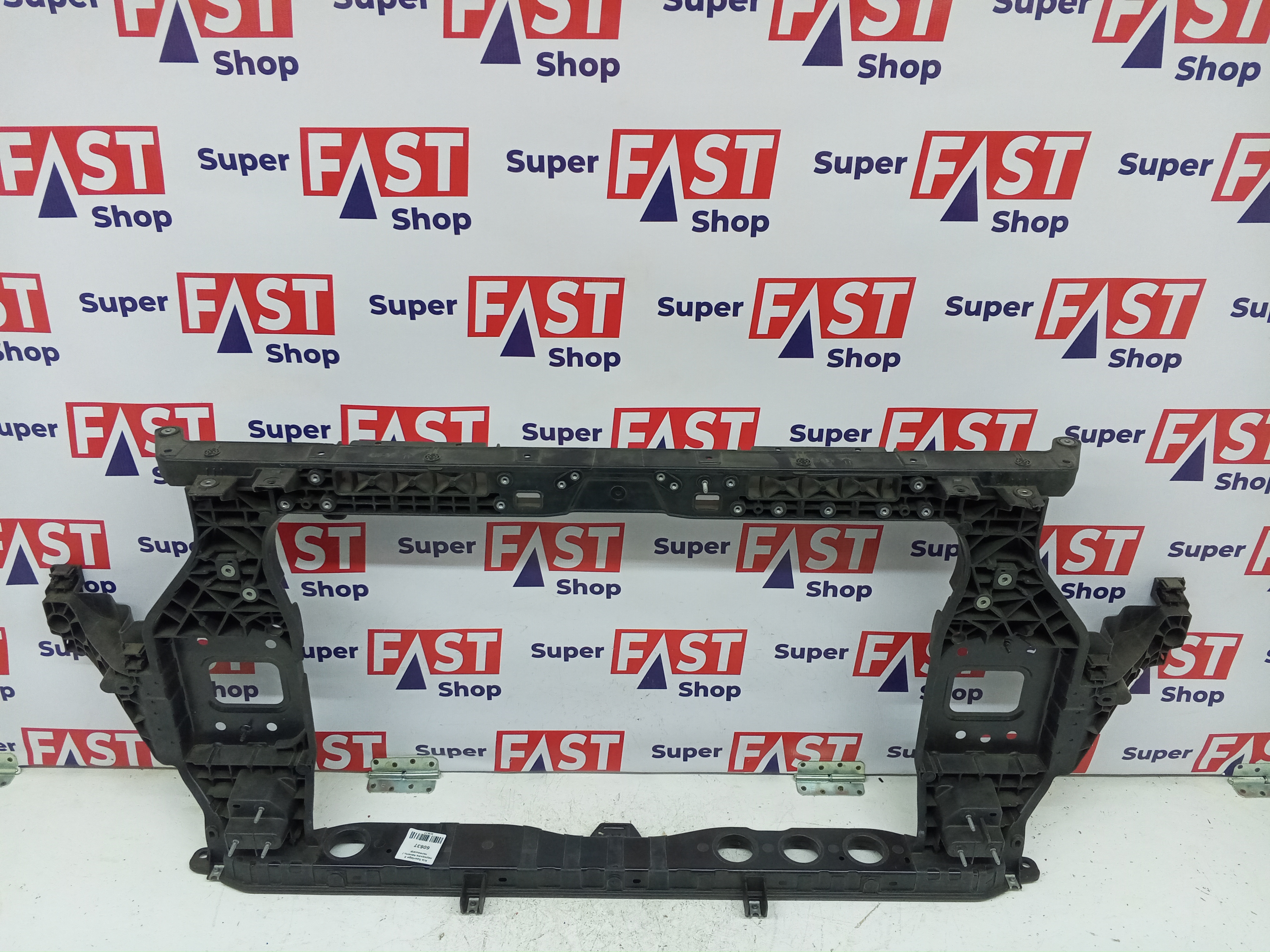 Kia Sportage 5 передняя панель / телевизор