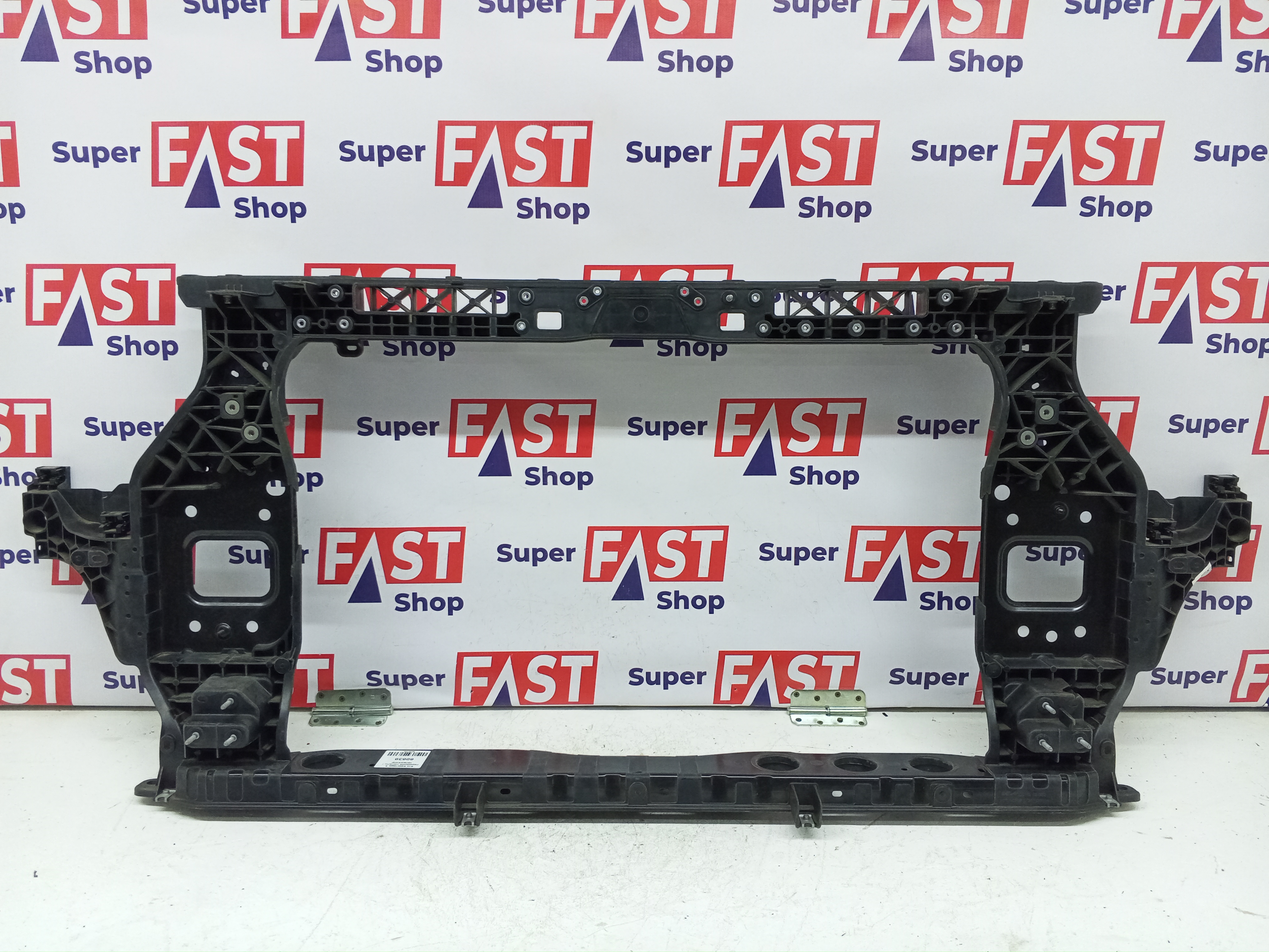 Kia Sportage 5 передняя панель / телевизор