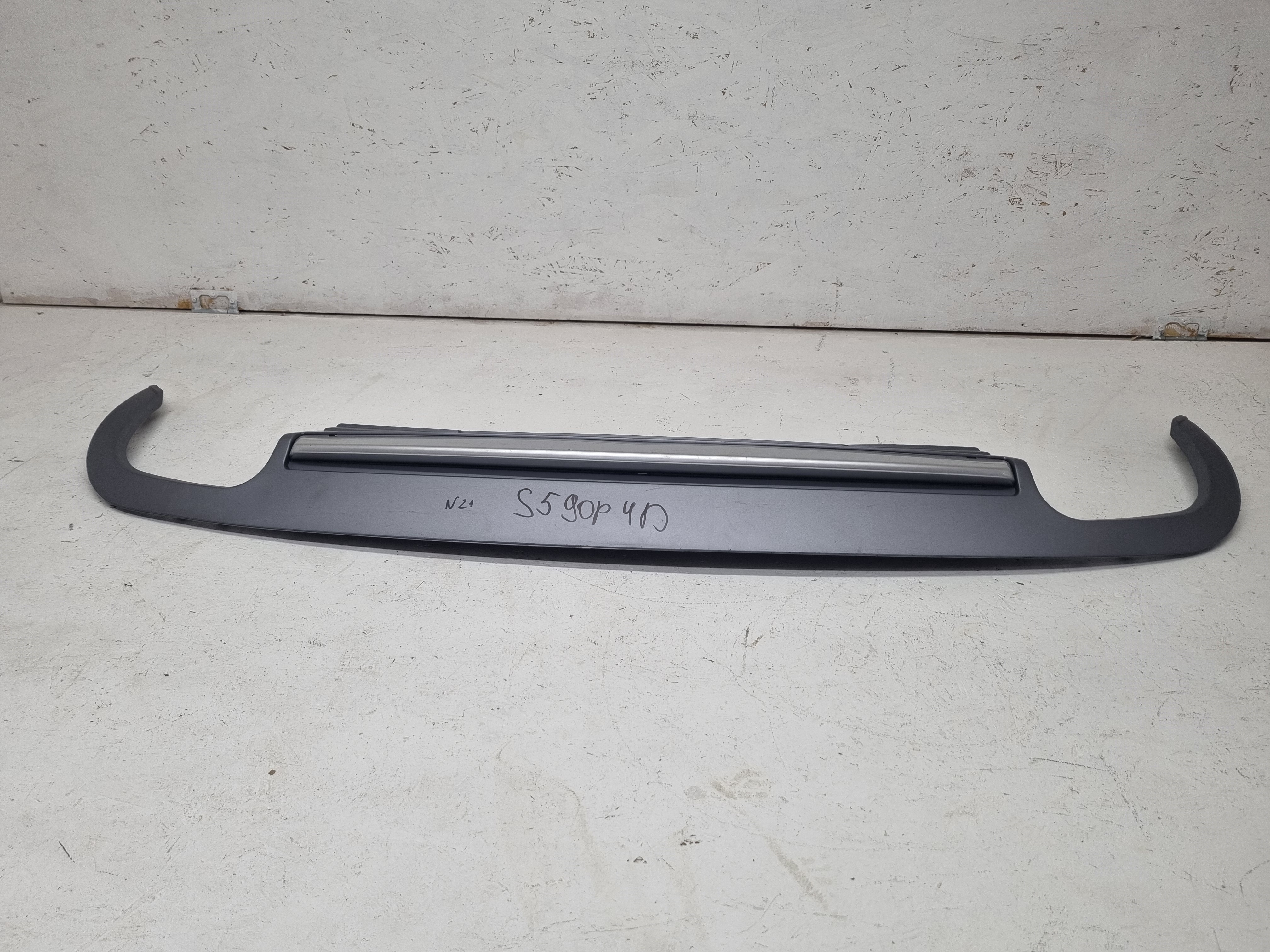 Дефект 21 Audi A5 8T дорестайлинг диффузор S5 в обычный бампер лифтбек