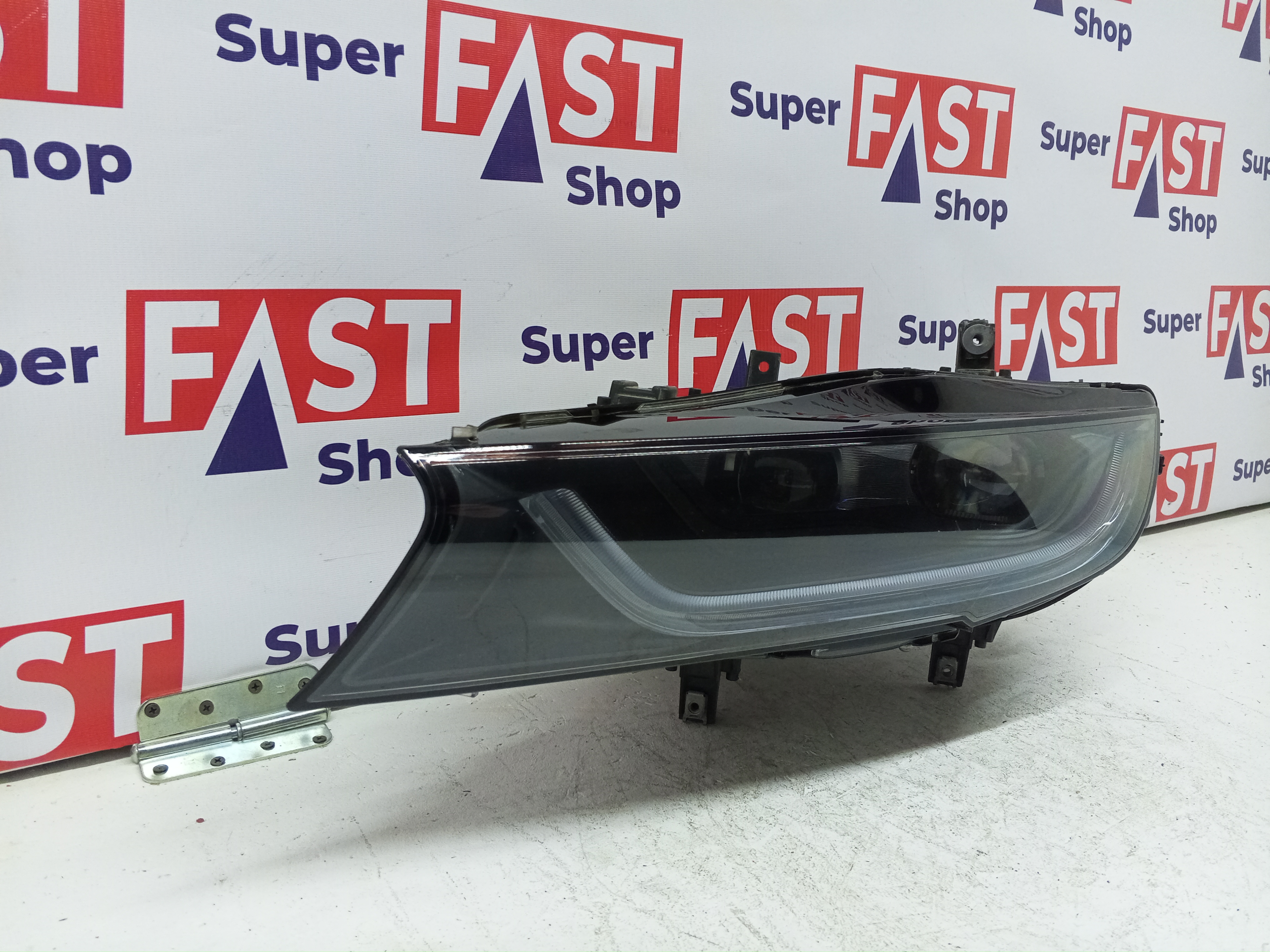 левая фара BMW I8 дорест 2014-2017 год