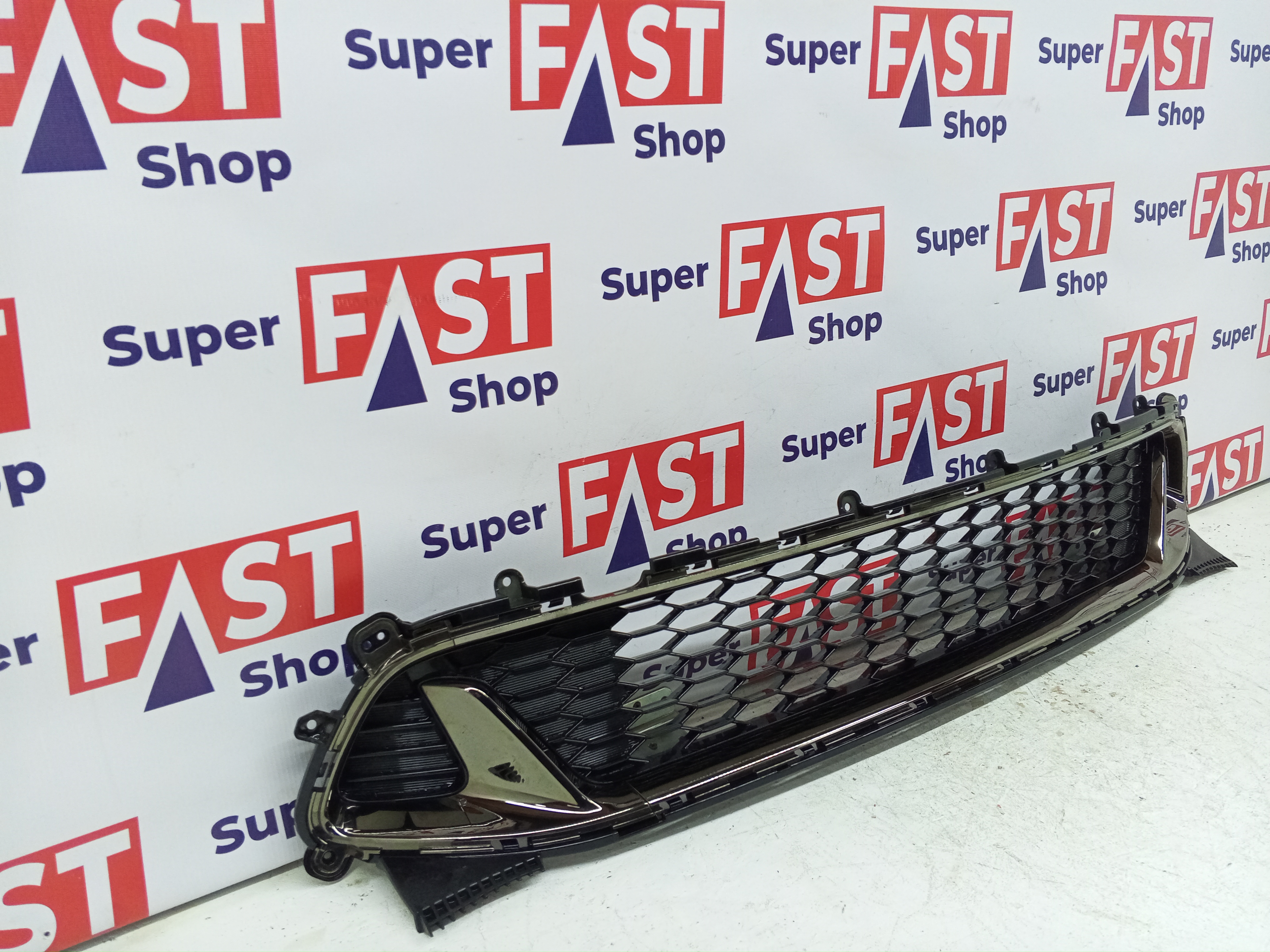 Kia Stinger GT нижняя решетка в передний бампер