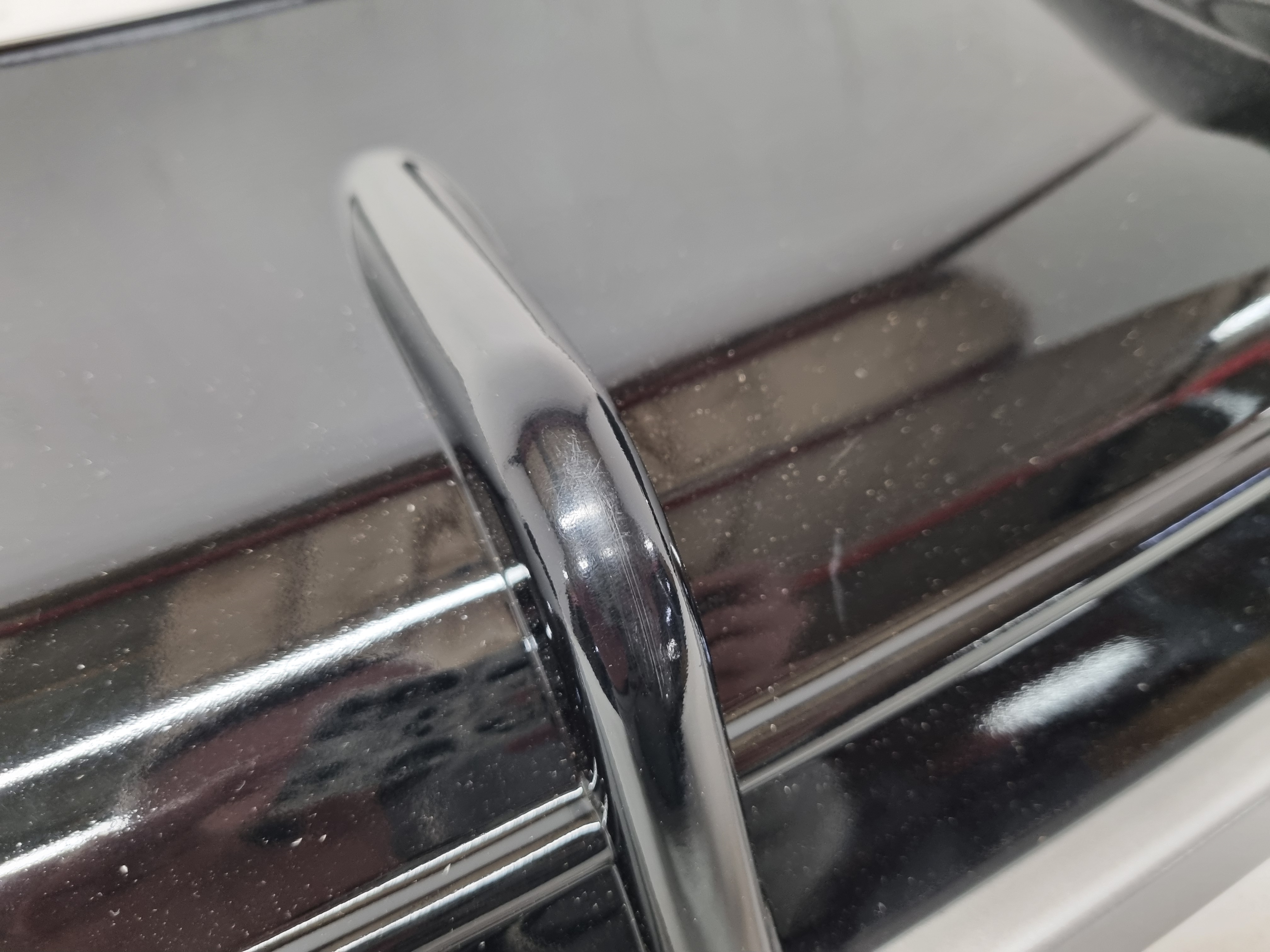 Дефект Audi A6 C6 рестайлинг диффузор RS6 в сборе