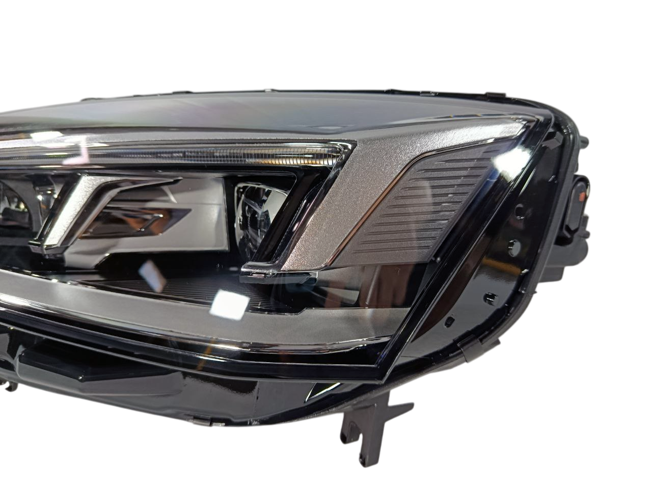 Audi A5 F5 дорестайлинг фара LED левая