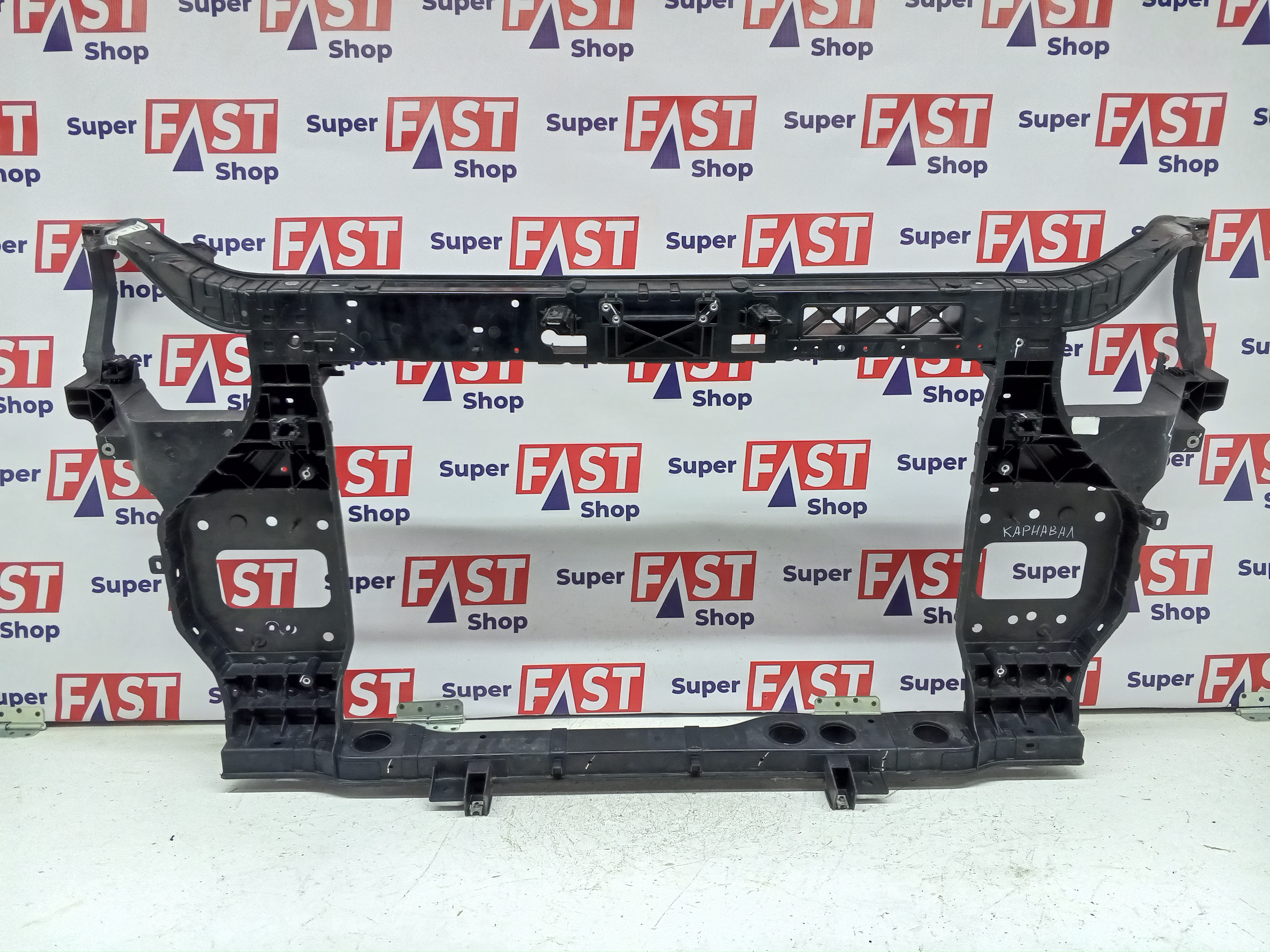 Kia Carnival 4 2020-2023 передняя панель / телевизор