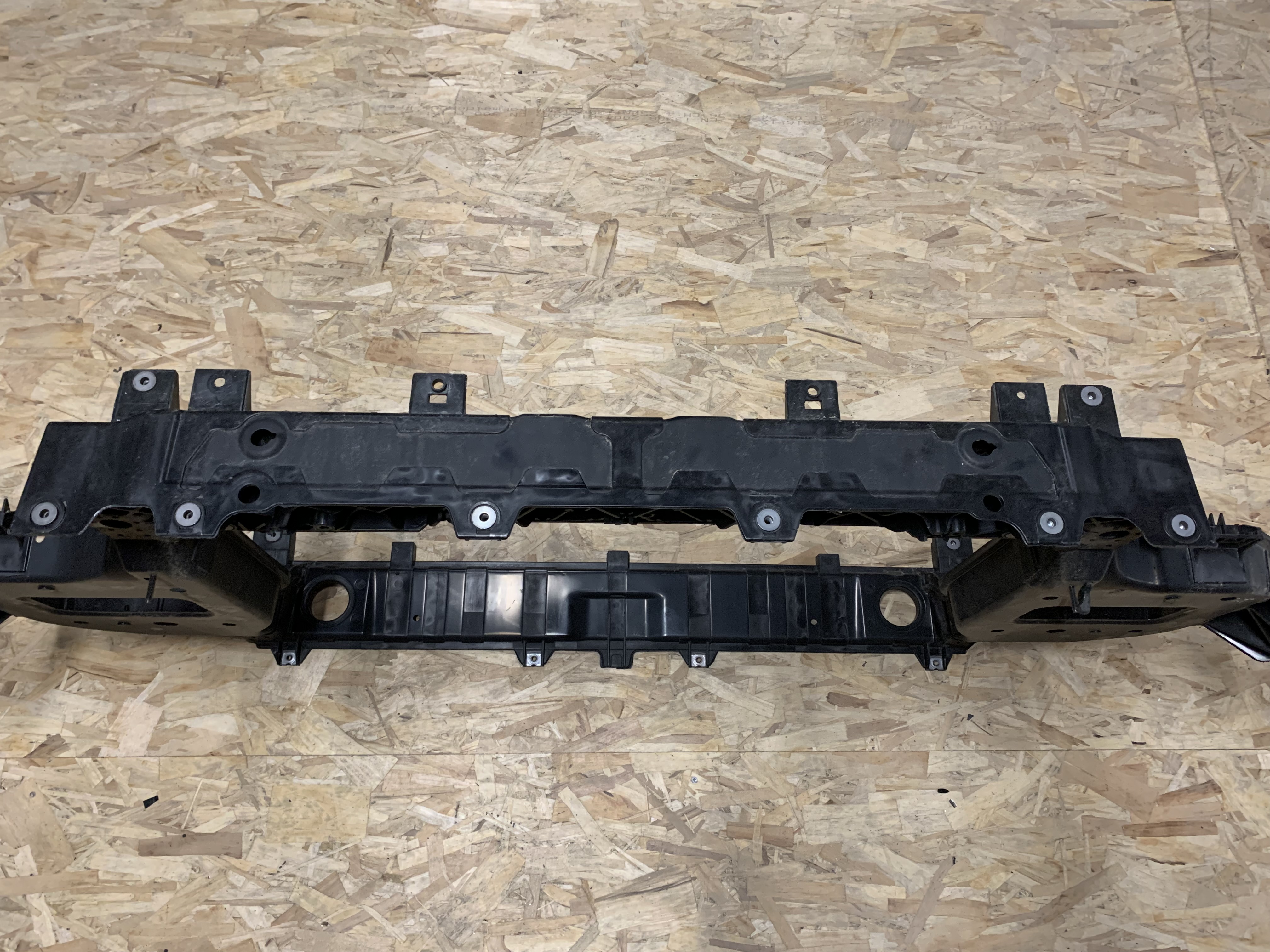 Передняя панель Kia EV6 64101CV000