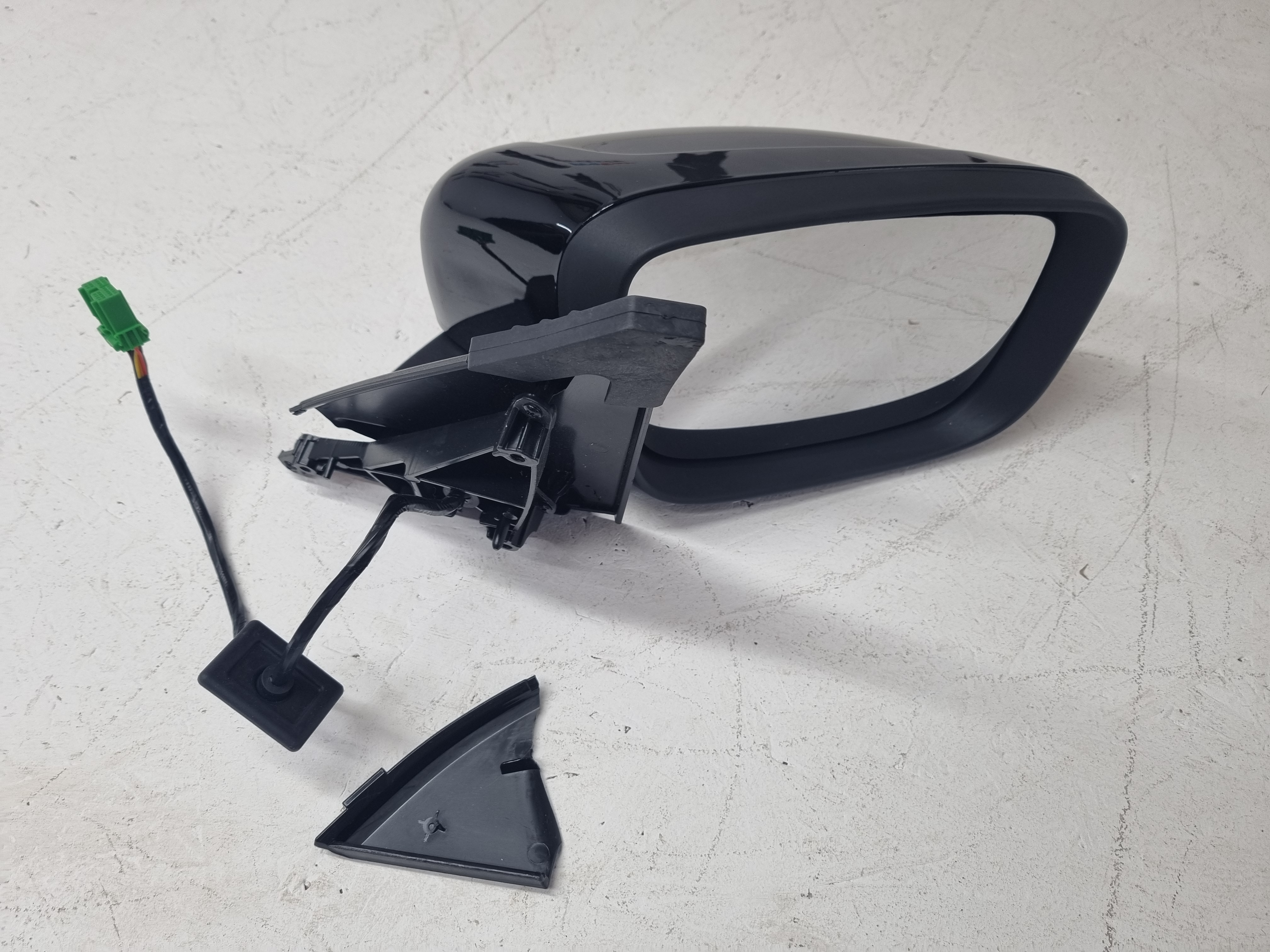 Дефект Volvo XC60 дорестайлинг зеркало правое 12 Pin черное