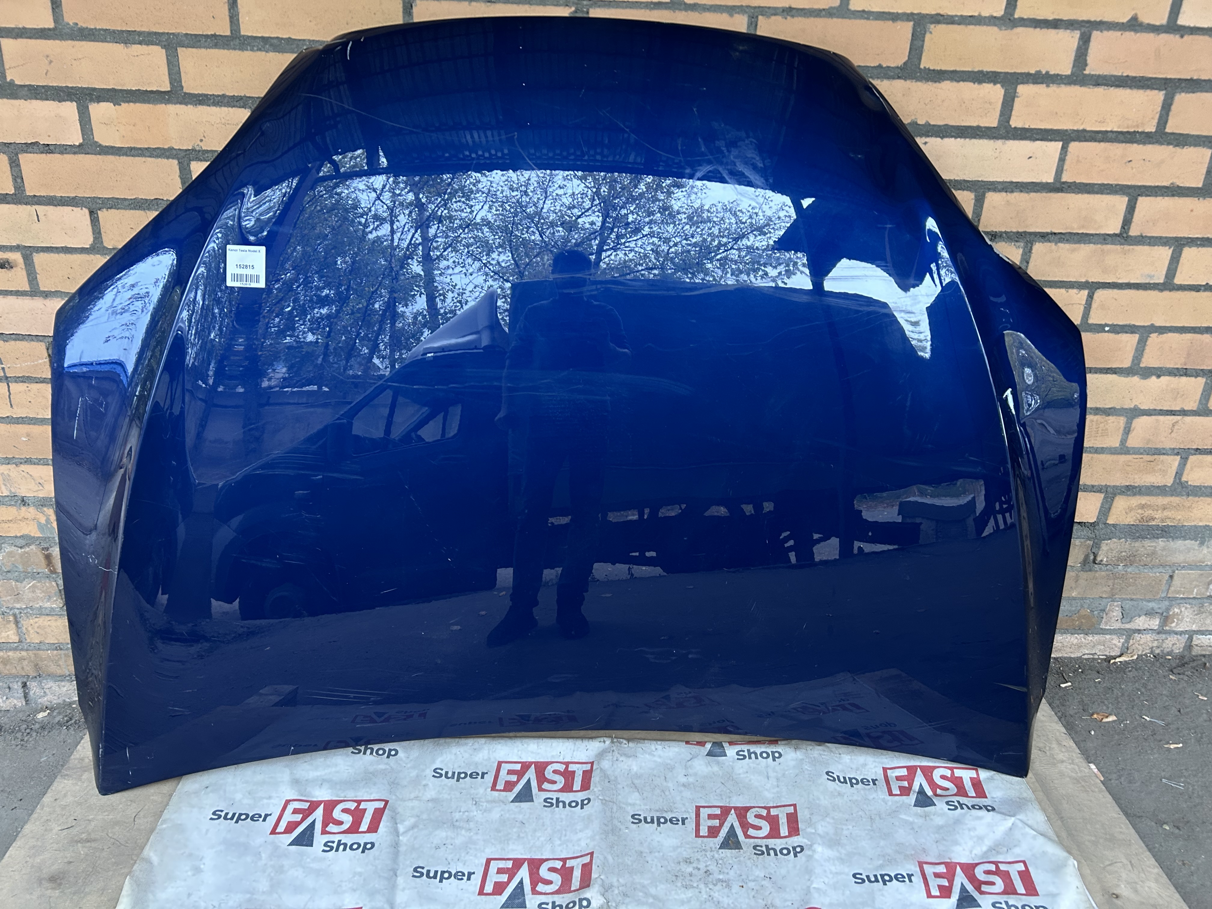 Капот Tesla Model X