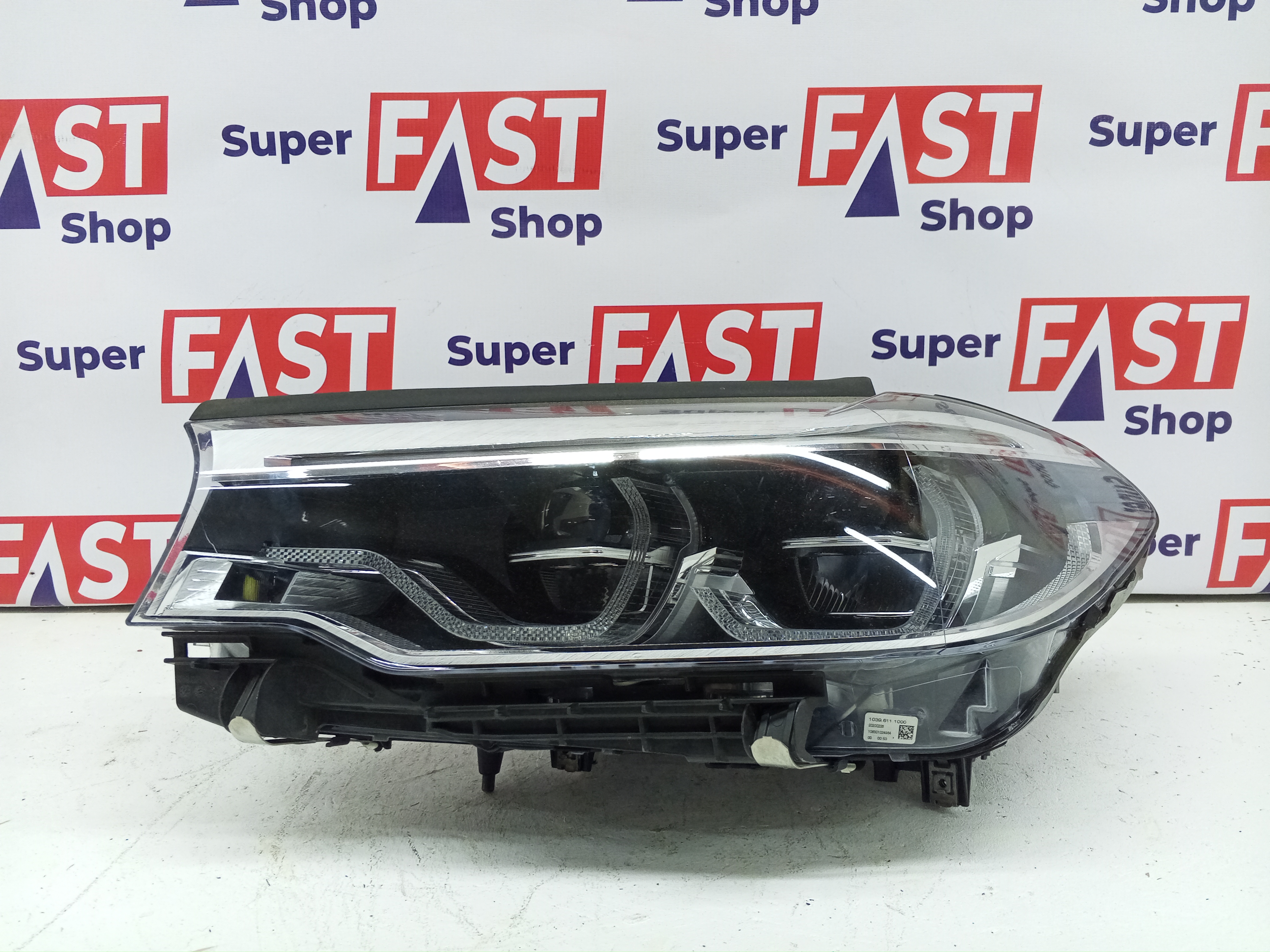 левая фара BMW 5 G30 Adaptive LED дорест