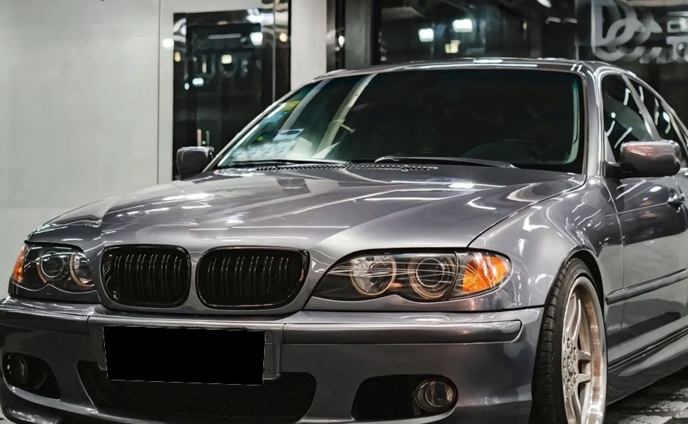 BMW E46 рестайлинг решетки радиатора двойные