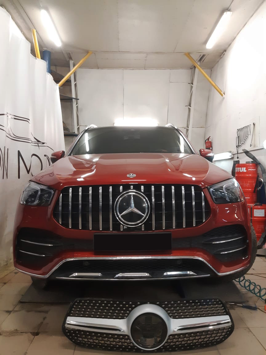 Mercedes GLE V167 AMG решетка GT хром