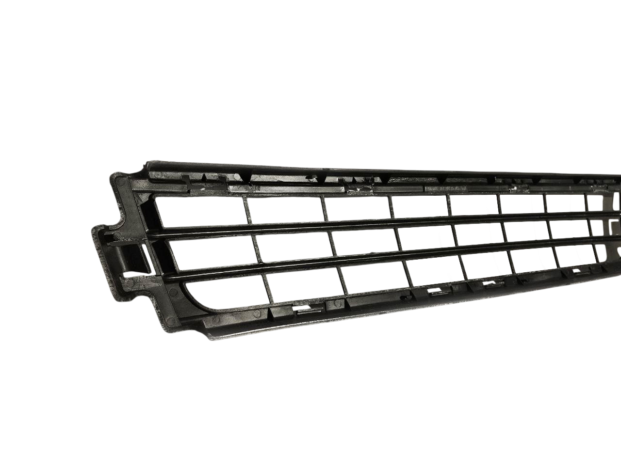 Volvo S40 рестайлинг решетка в бампер центральная нижняя