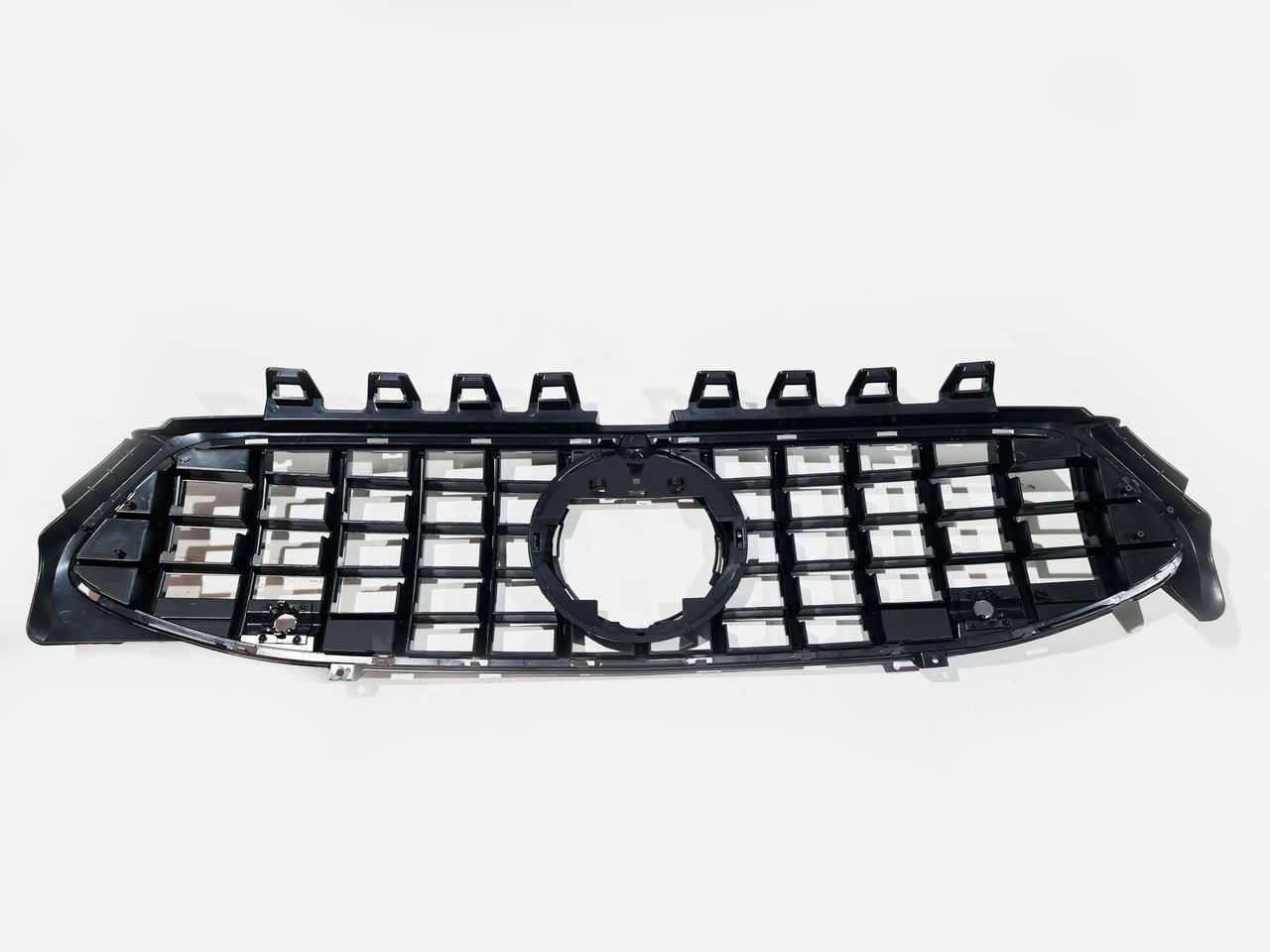 Mercedes CLA C118 дорестайлинг решетка радиатора GT хром