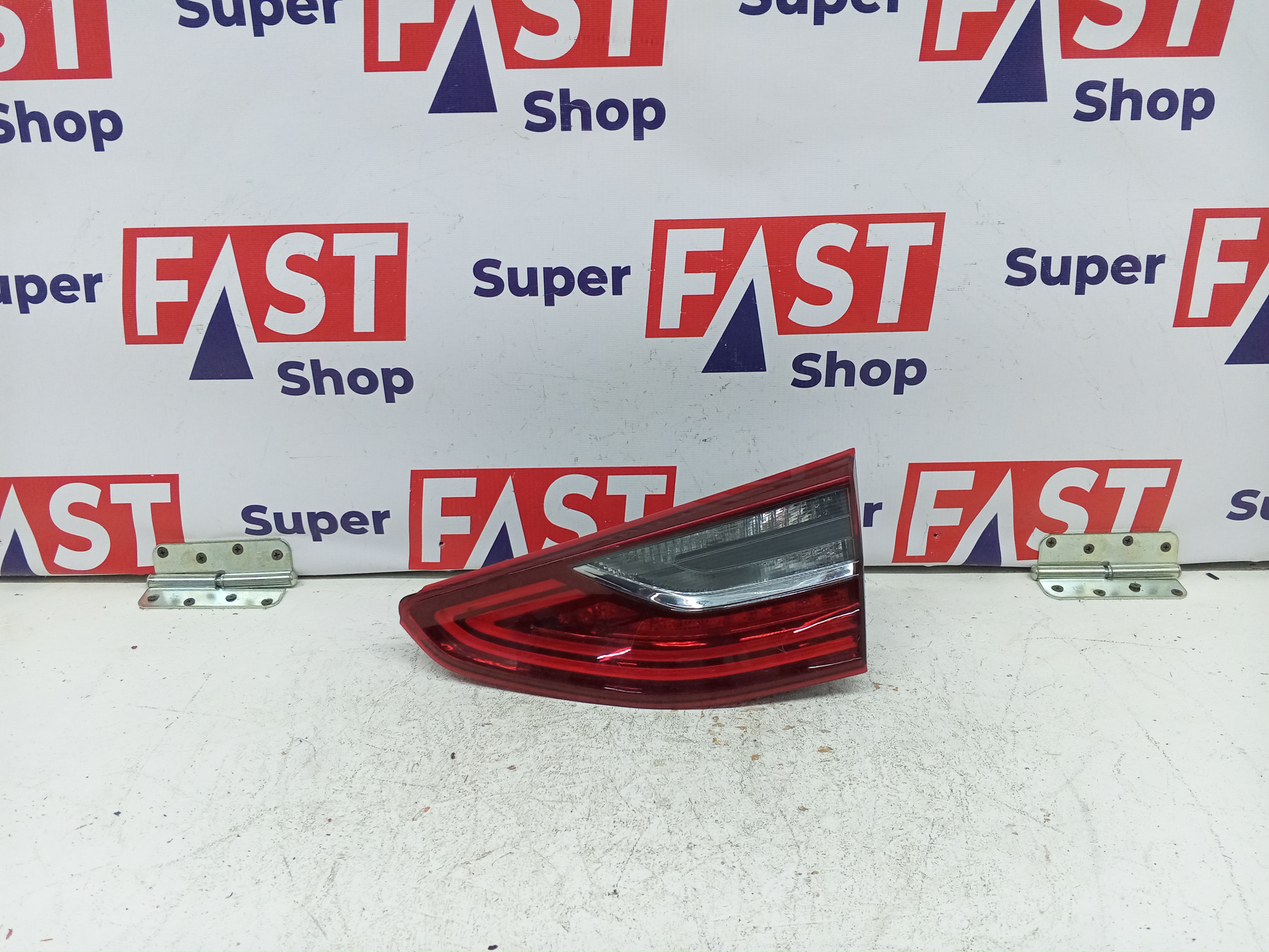 Kia Ceed 3 фонарь правый в крышку LED