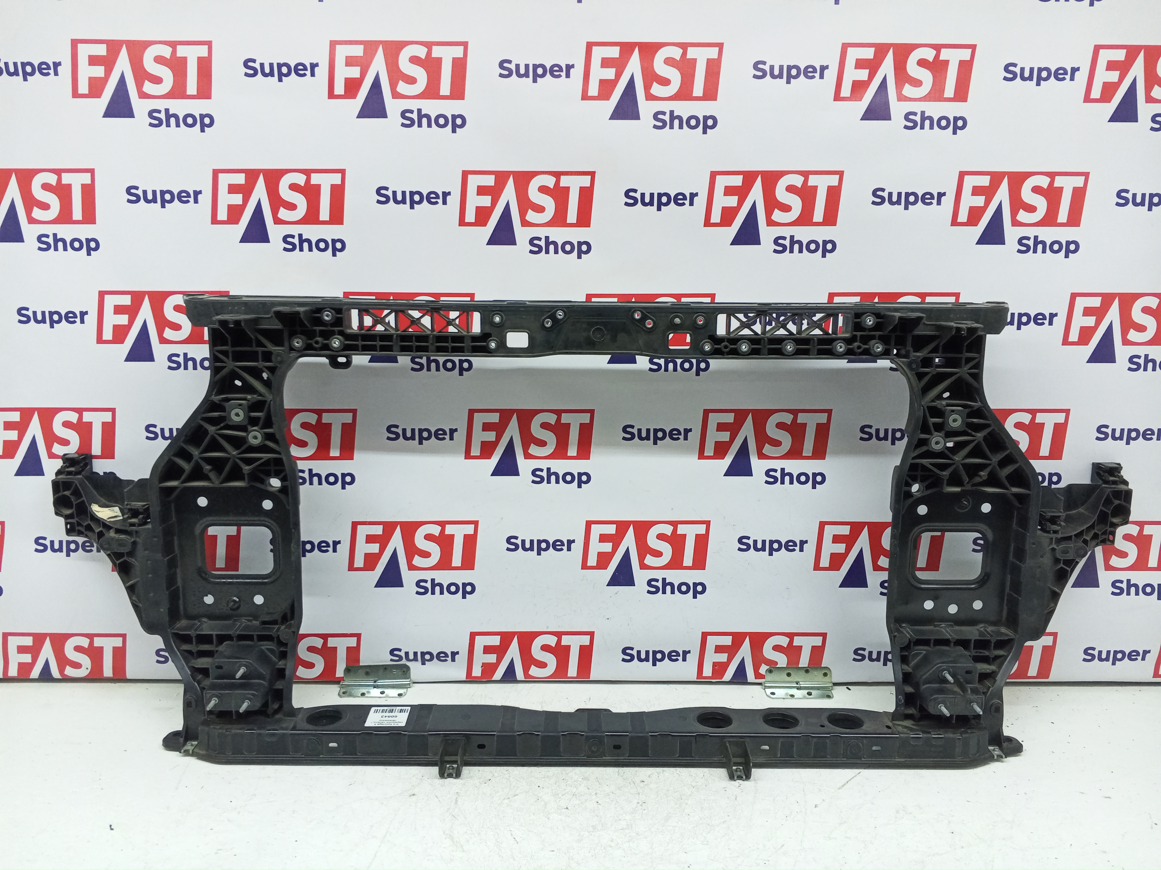 Kia Sportage 5 передняя панель / телевизор