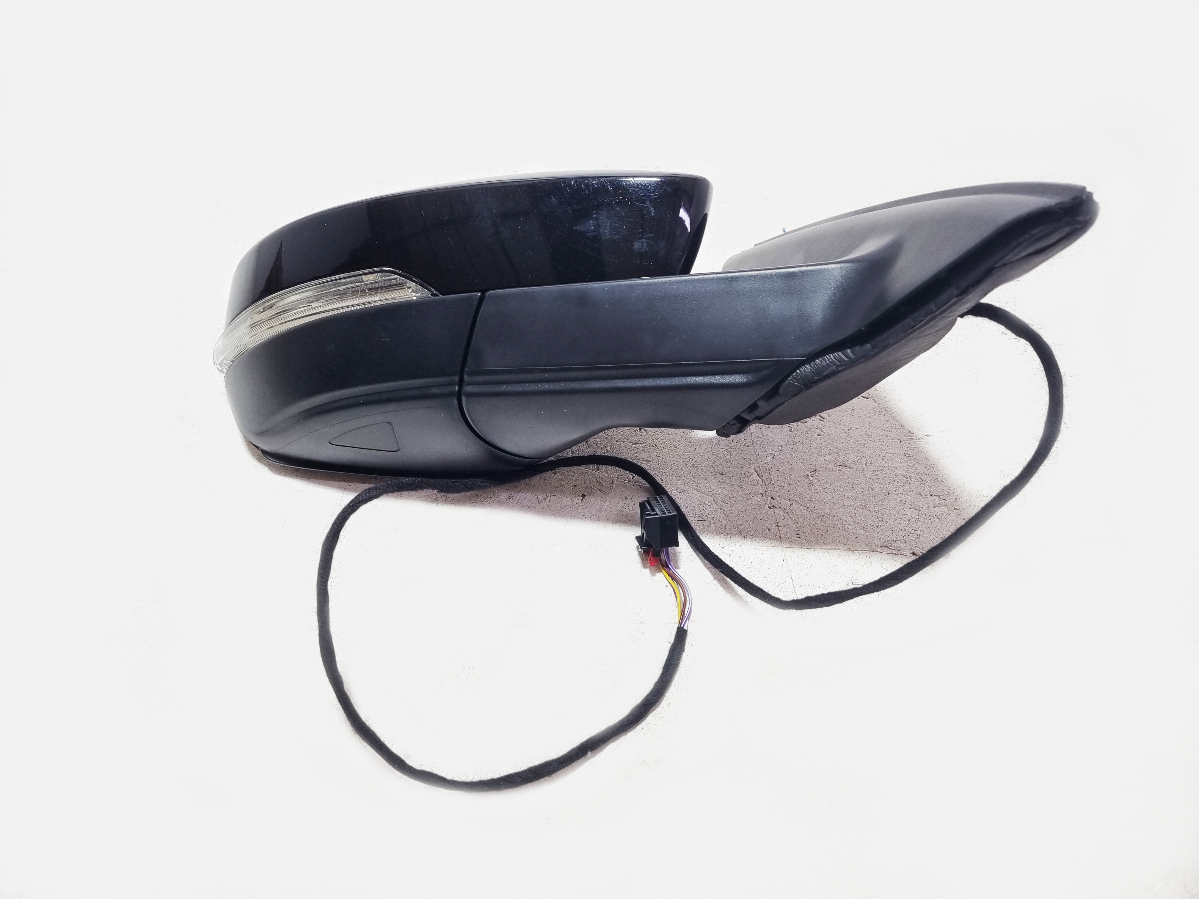 Skoda Octavia A7 2013-2023 зеркало правое 6 PIN