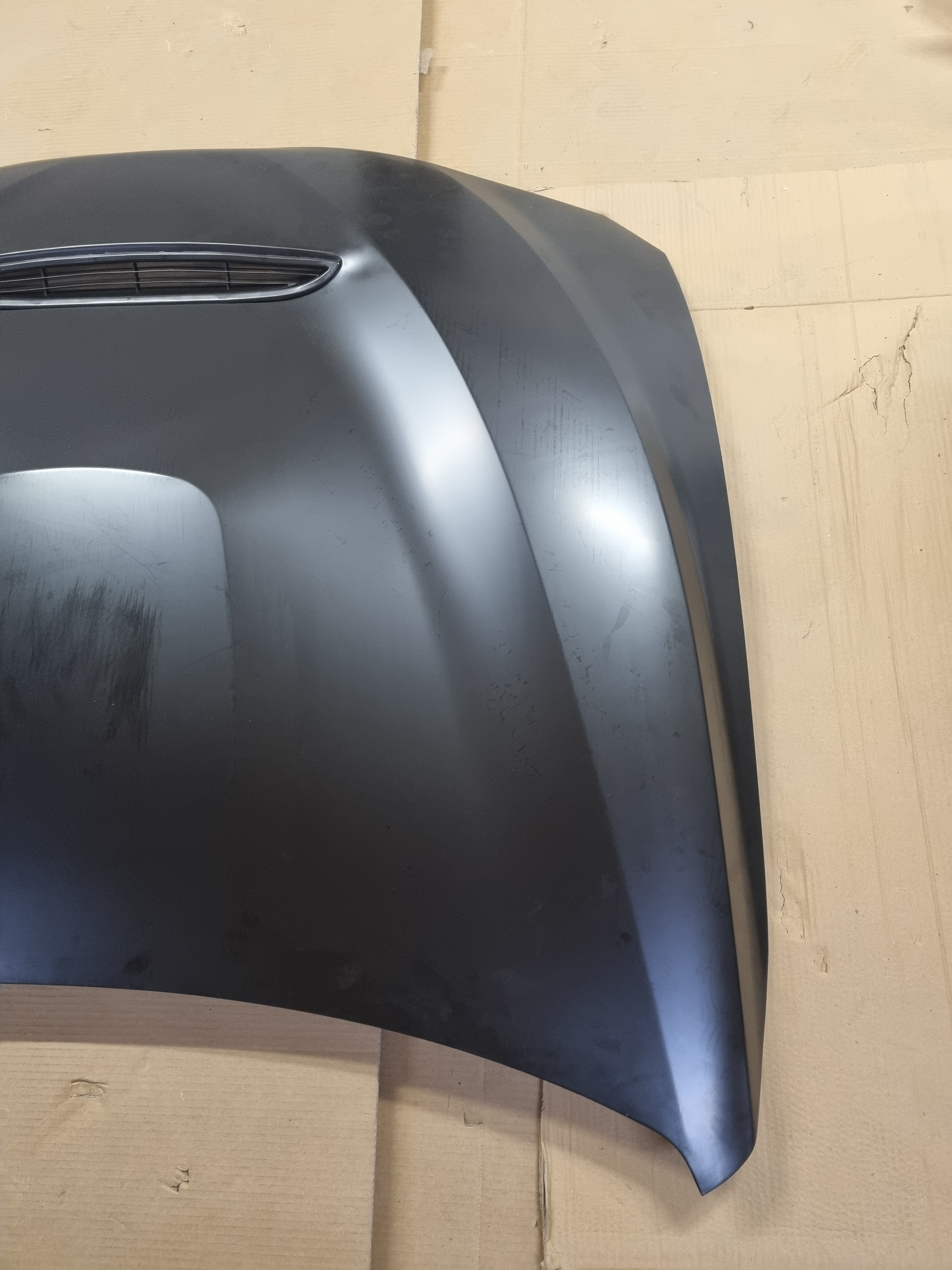 Дефект BMW F30 F32 капот в стиле M3 GTS F80 M4