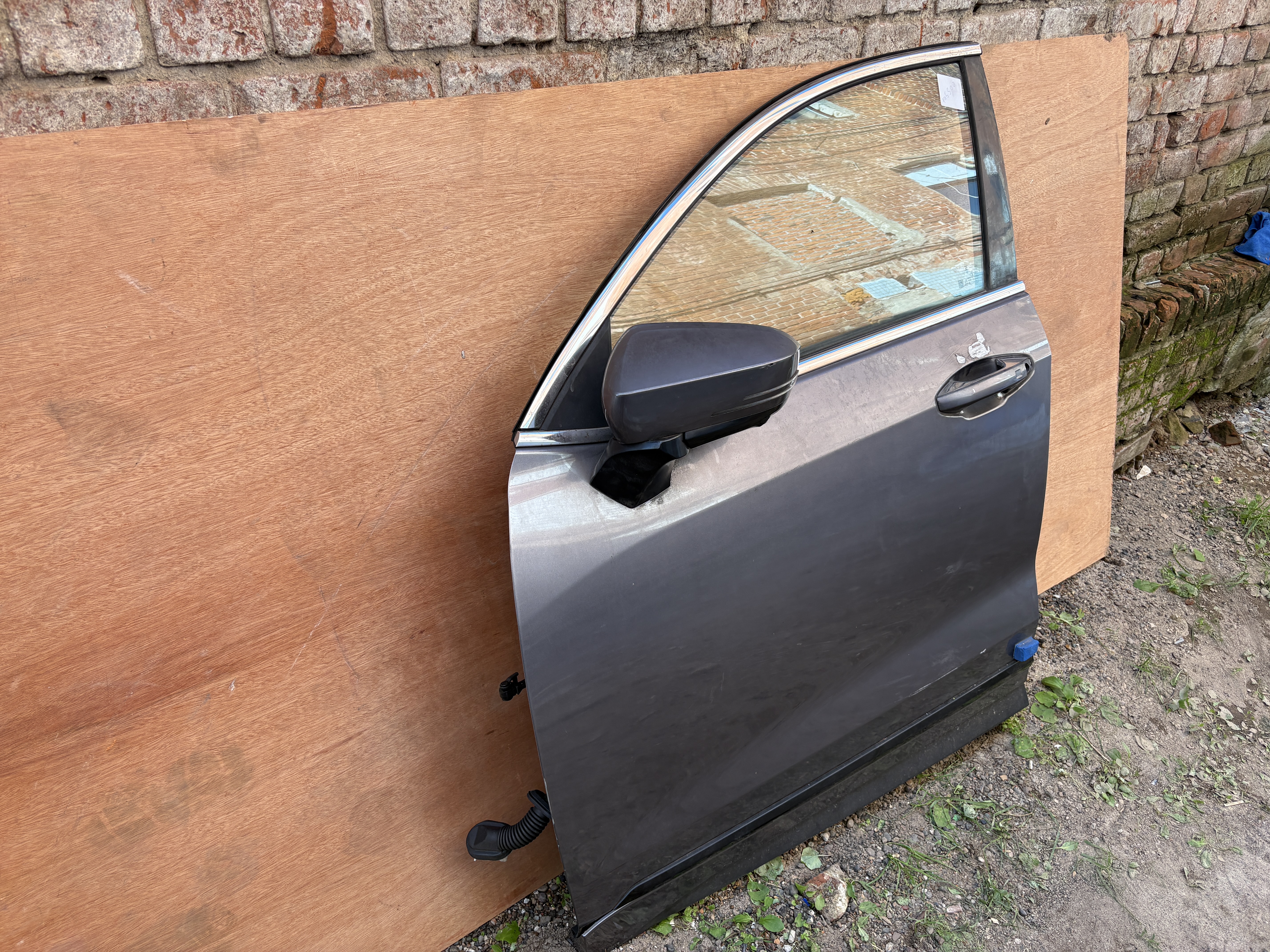 дверь левая передняя Exeed LX в сборе