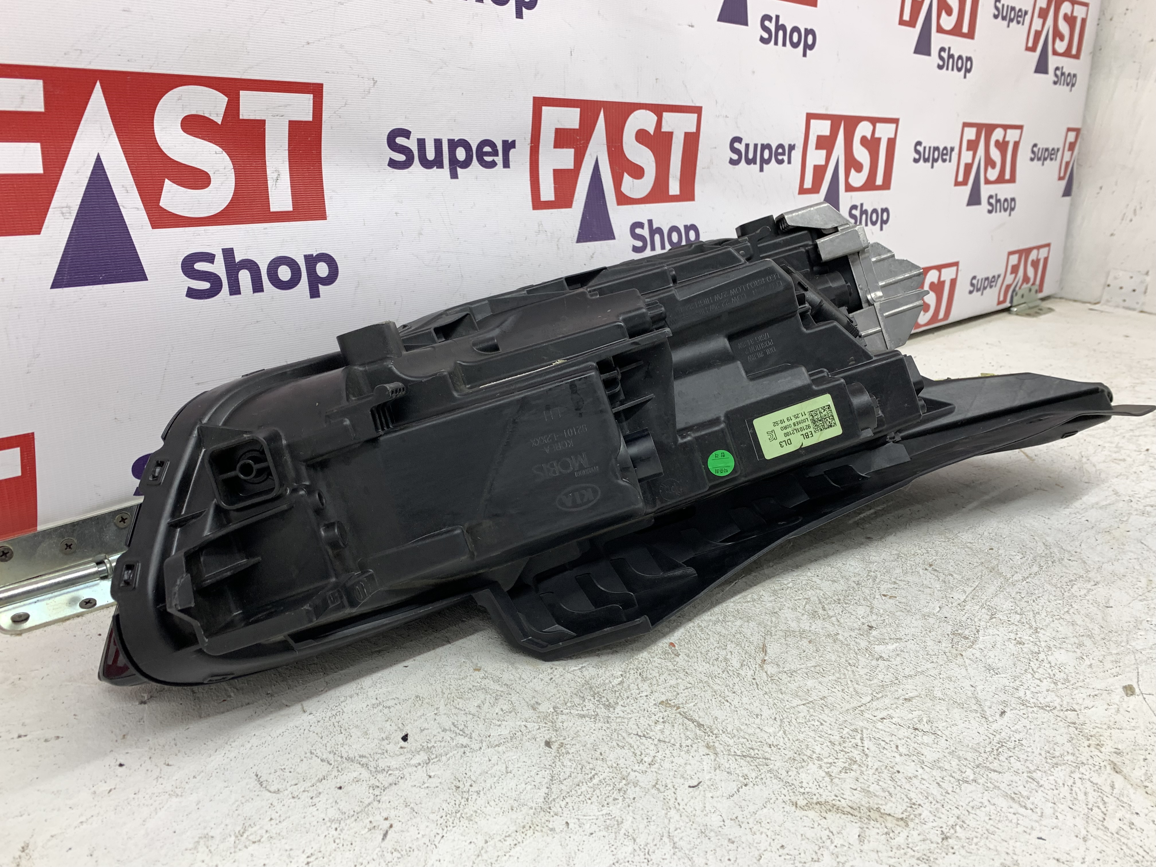 Kia K5 фара левая LED на 3 линзы оригинал бу