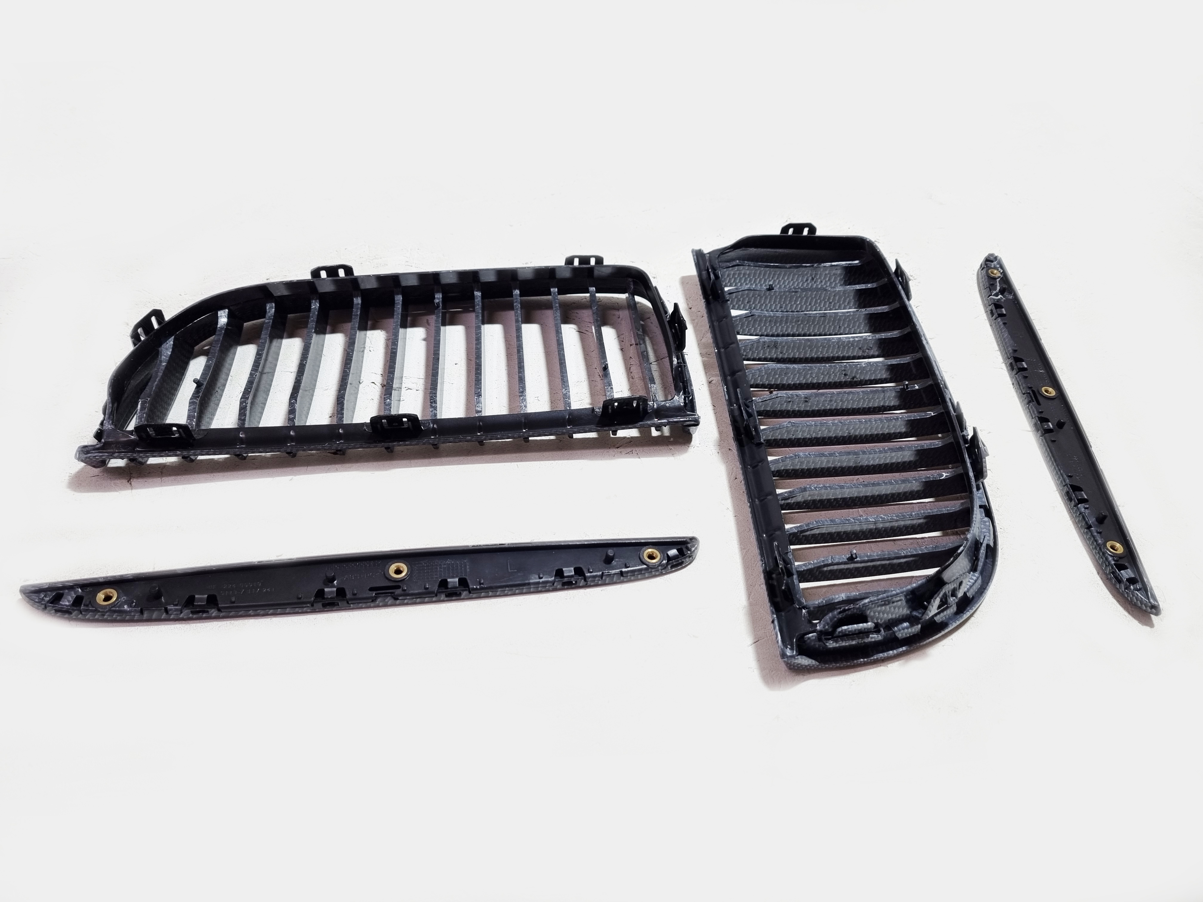 BMW E90 дорестайлинг решетки радиатора карбон