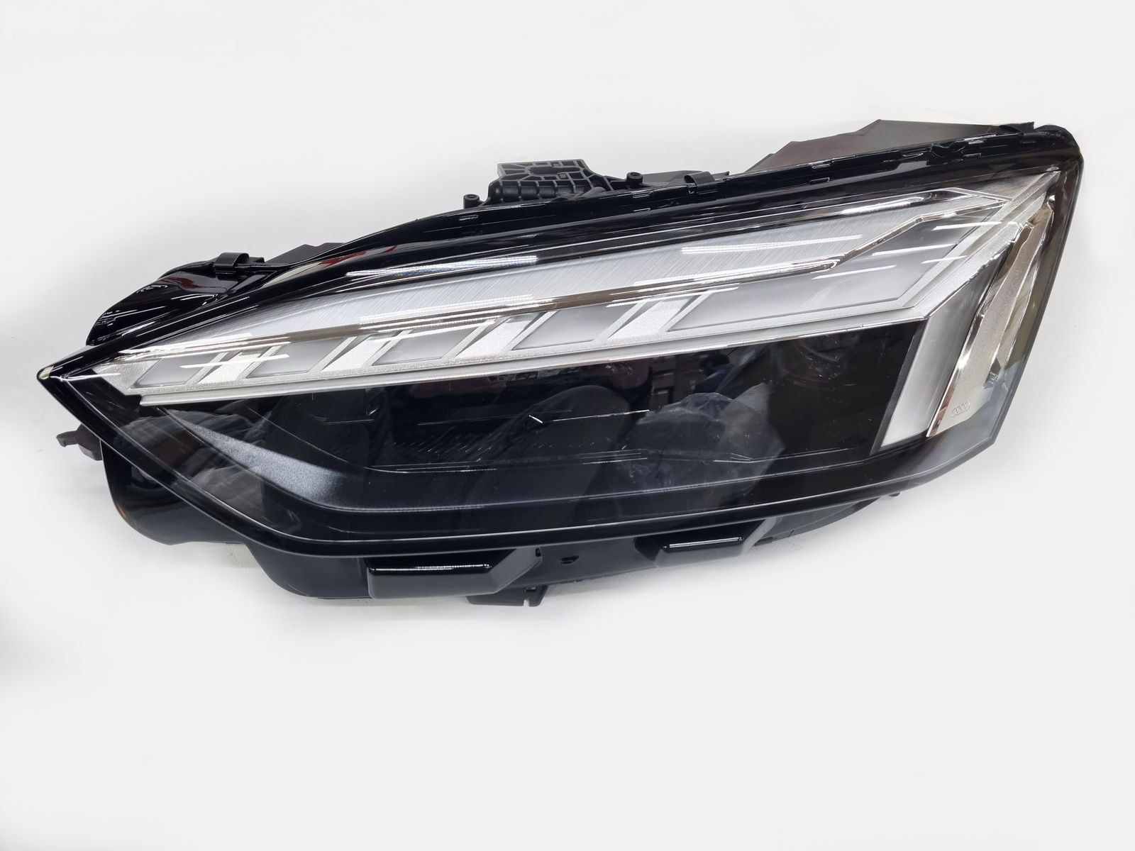 Audi A5 F5 рестайлинг фара левая LED