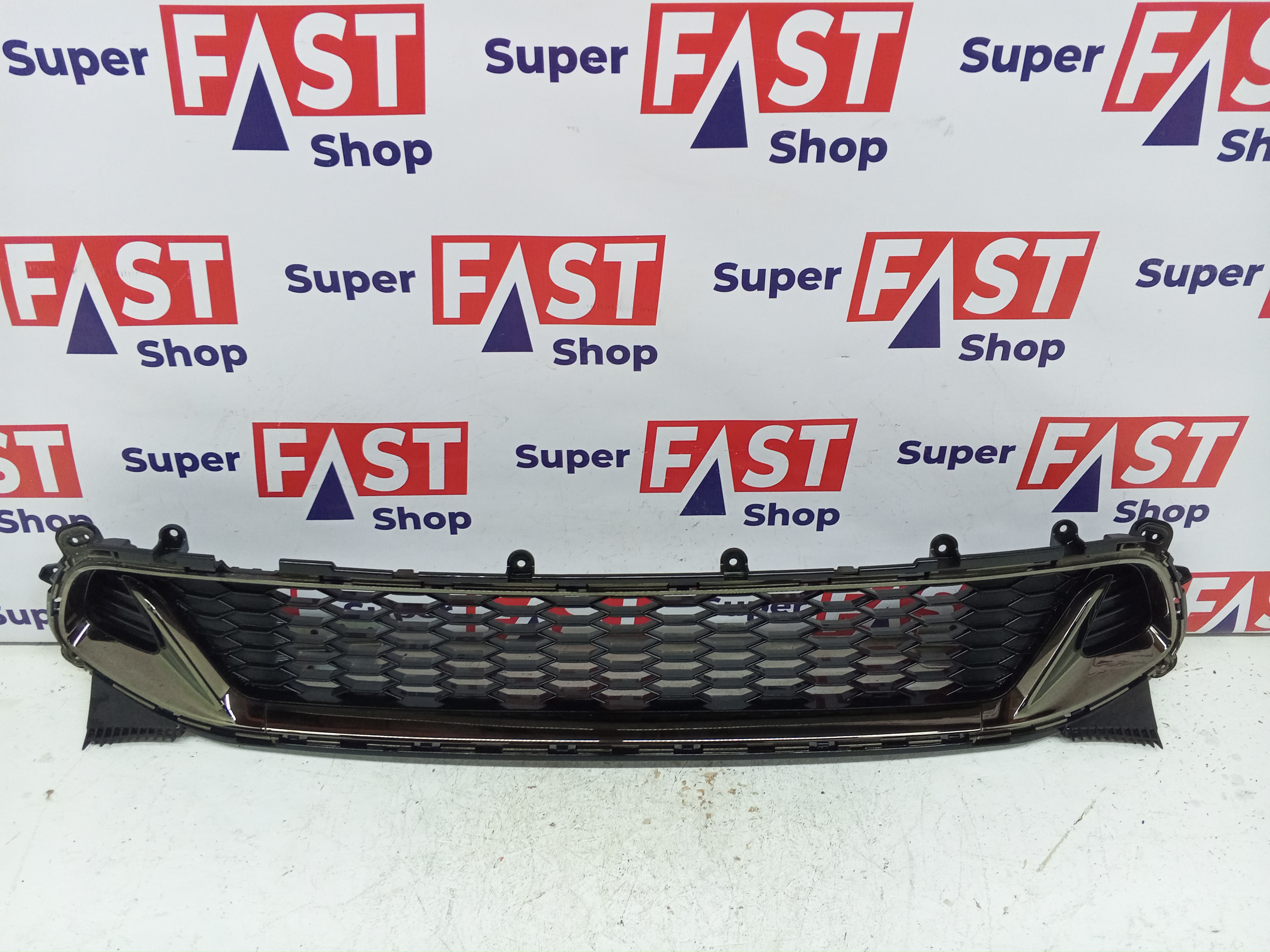 Kia Stinger GT нижняя решетка в передний бампер