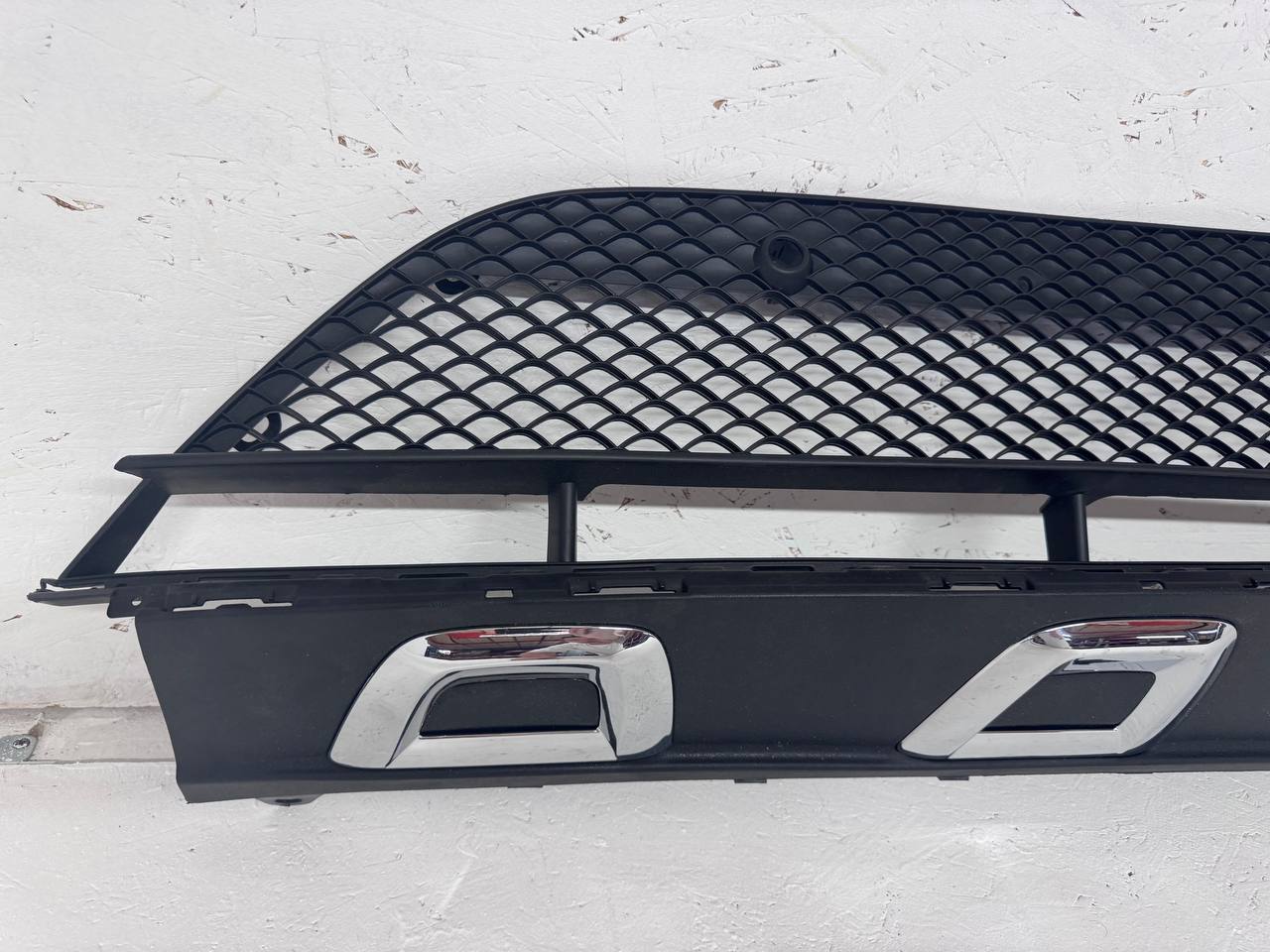 Решетка бампера Mercedes Glc x253 передняя