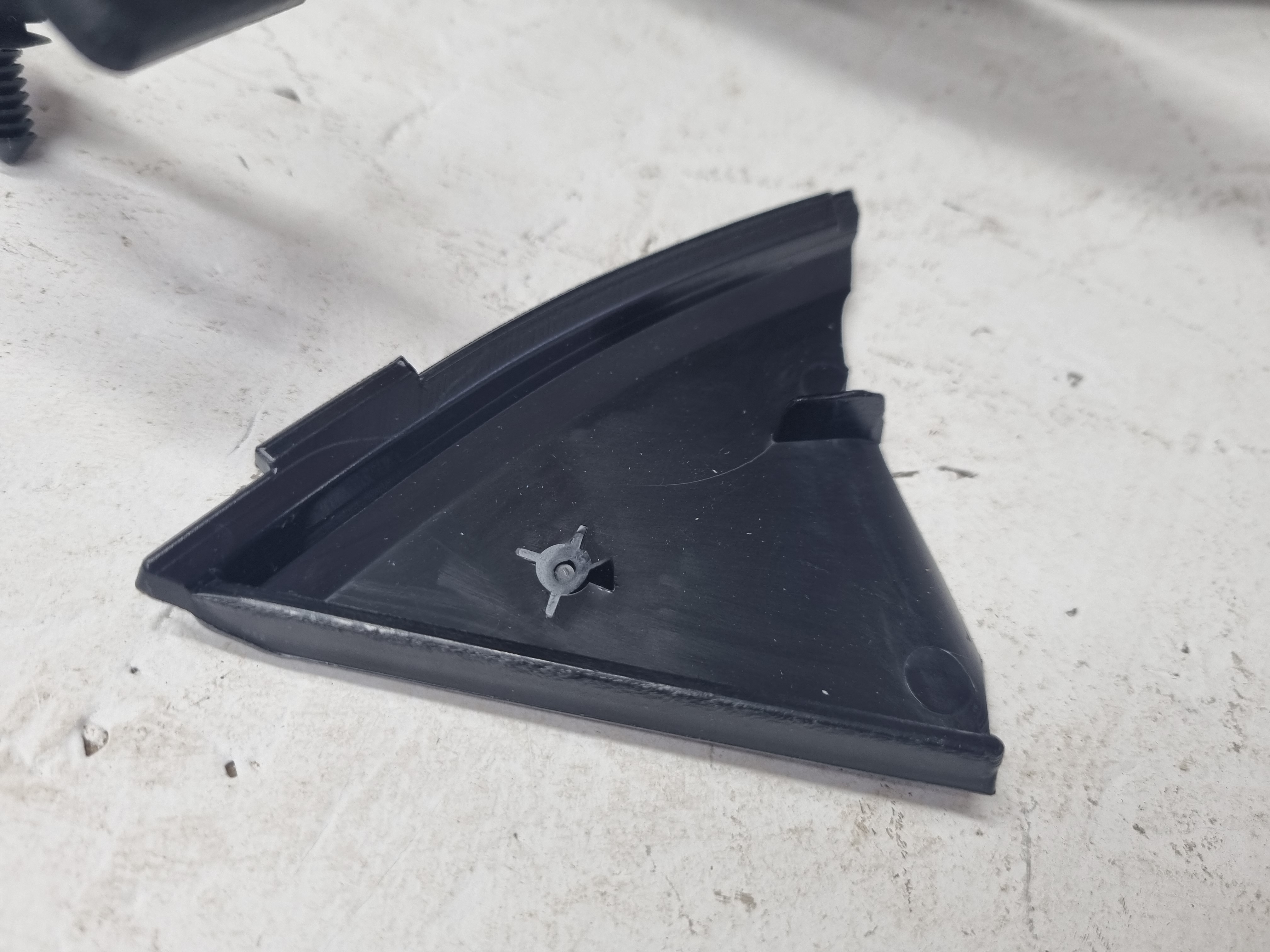 Дефект Volvo XC60 дорестайлинг зеркало правое 12 Pin черное