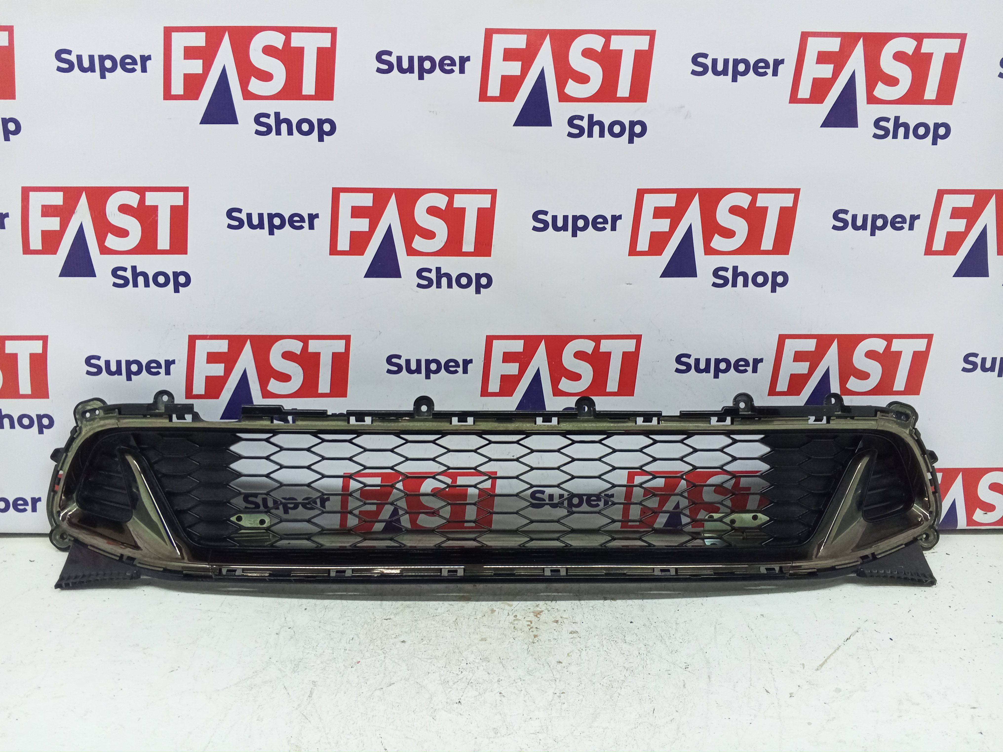 Kia Stinger GT нижняя решетка в передний бампер