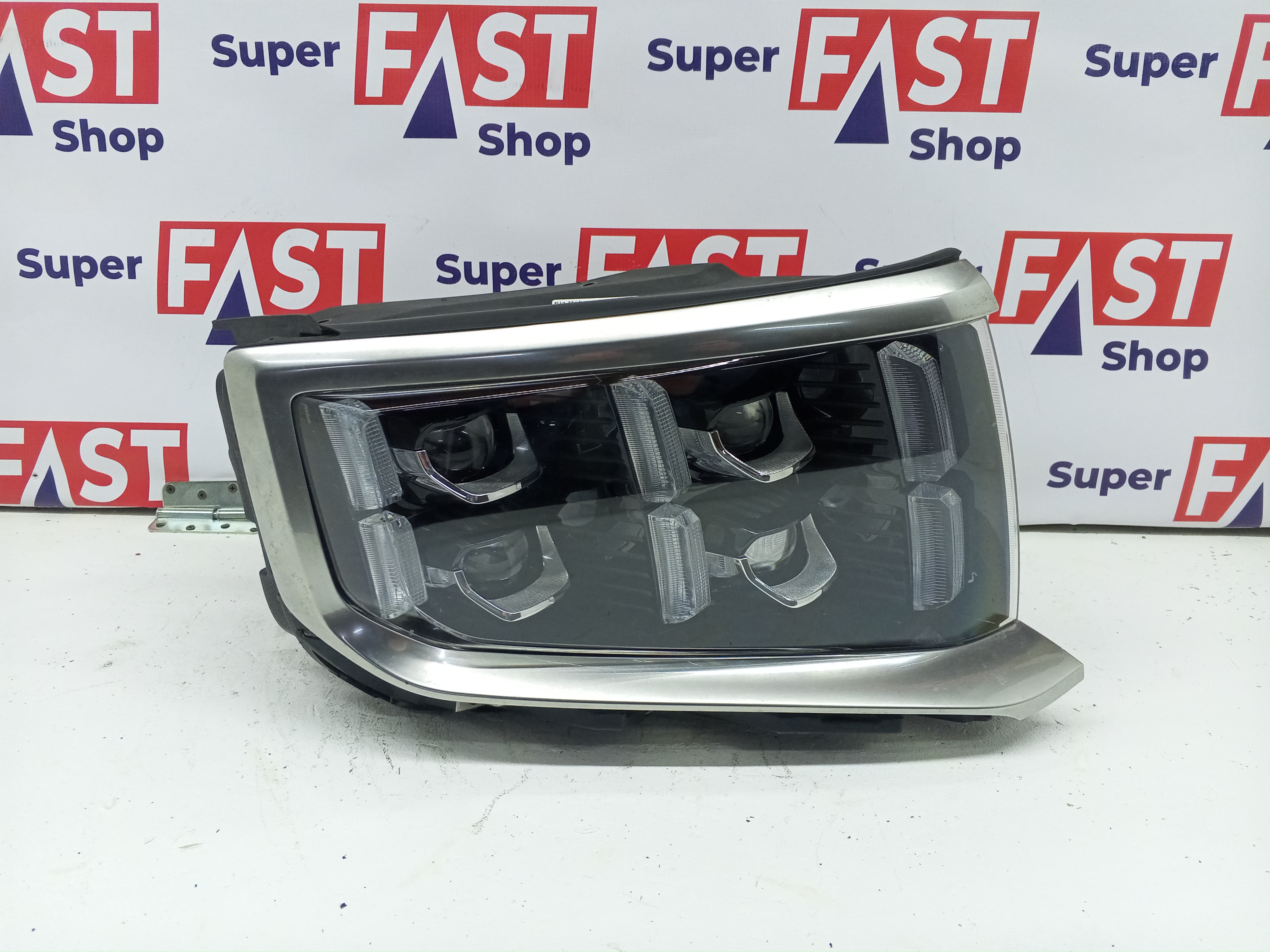 Kia Mohave 2019-2024 LED фара правая