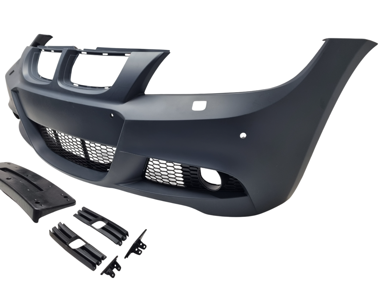 BMW E90 дорестайлинг бампер М пакет под парктроники