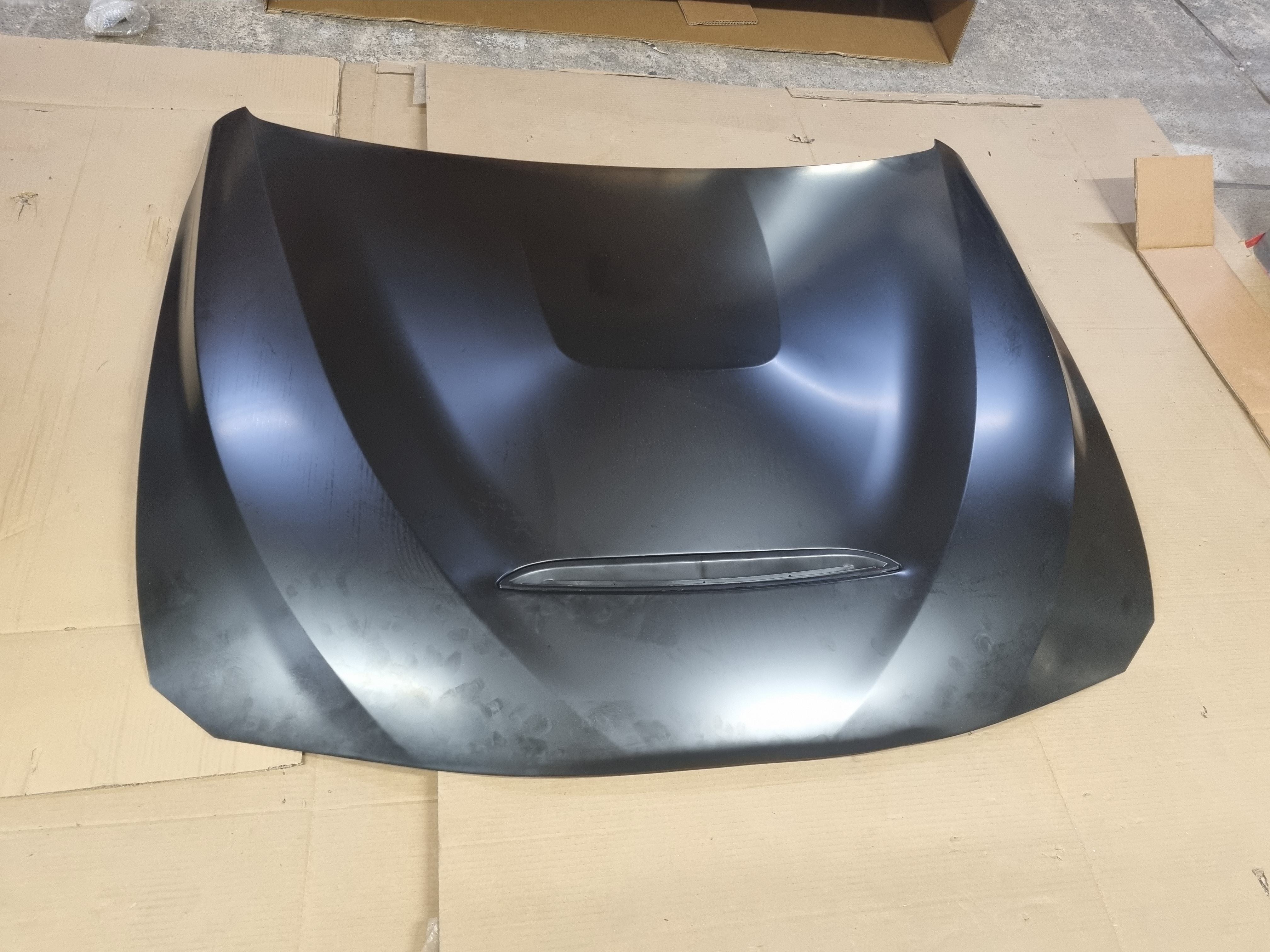 Дефект BMW F30 F32 капот в стиле M3 GTS F80 M4