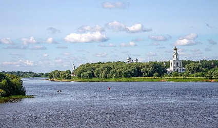 Легенды о водоемах России: «горбатый» Селигер и его брат Ильмень