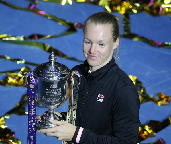 БЕРТЕНС ОДОЛЕЛА ВЕКИЧ В ФИНАЛЕ И ЗАВОЕВАЛА ТРОФЕЙ — фото 2
