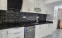 villa-2-1-so-svezhim-remontom-vsego-v-50-metrakh-ot-morya-v-konakly-90-m2 в Турции - фото 2