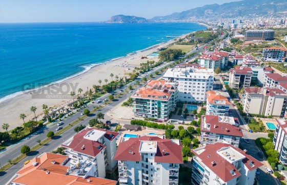 Меблированная квартира 2+1 с видом на море всего в 50 м от пляжа в Кестеле, 110 м2 в Турции - фото 12