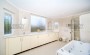 villa-s-potryasayushimi-vidami-na-more-i-gorod-v-kargydzhake-4-2-240m2 в Турции - фото 2