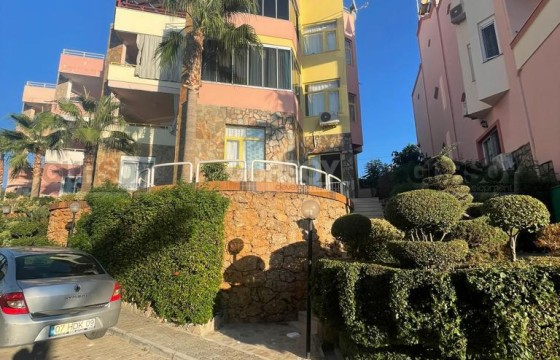 Вилла в тихом районе Кестель. 4+1, 250м2 в Турции - фото 8