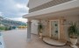 shikarnaya-meblirovannaya-villa-4-1-s-basseinom-i-voskhititelnym-vidom-na-more-v-tepe-400-m2 в Турции - фото 2